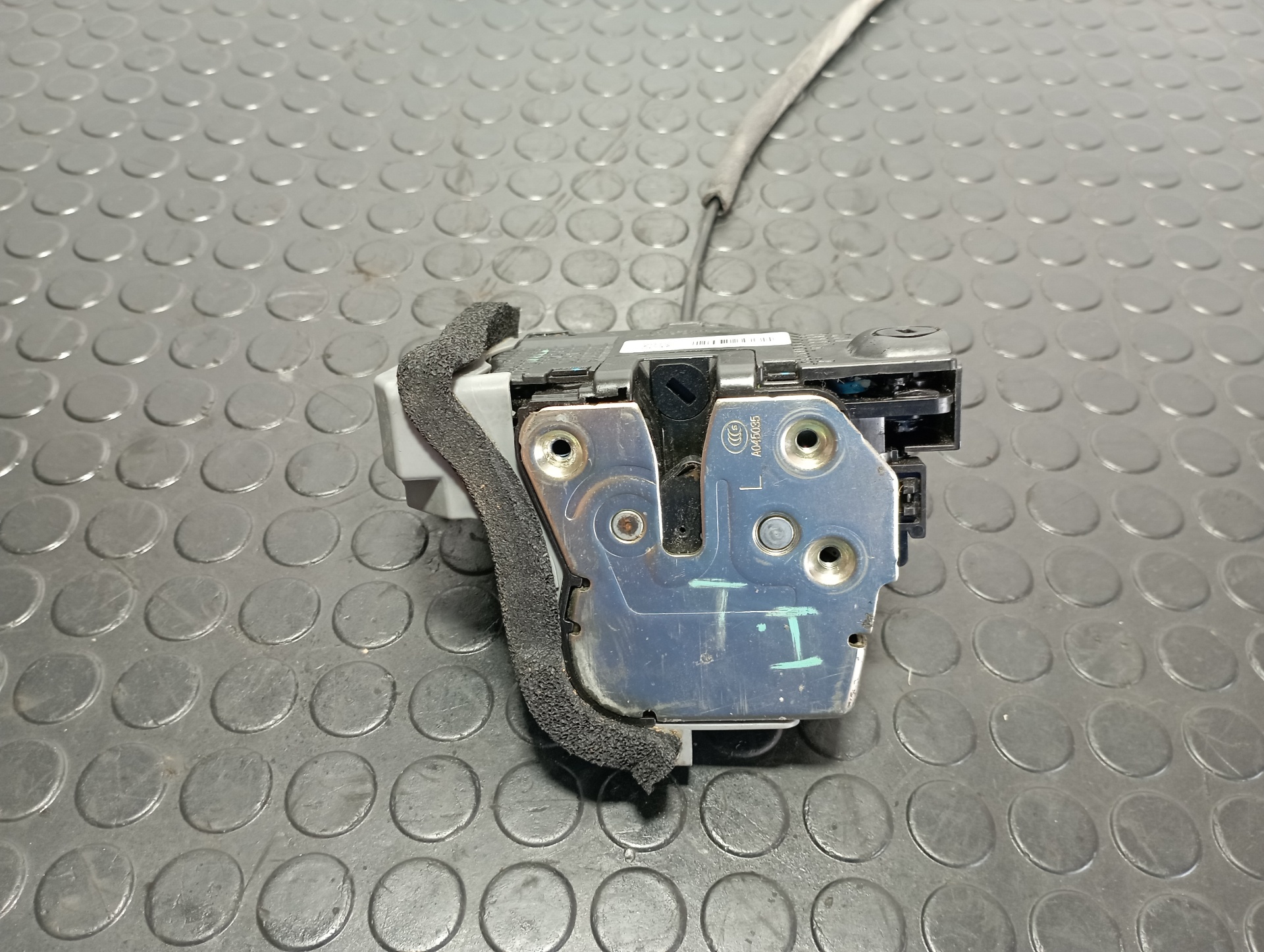 CERRADURA PUERTA TRASERA IZQUIERDA HYUNDAI I20 ACTIVE - vista 5