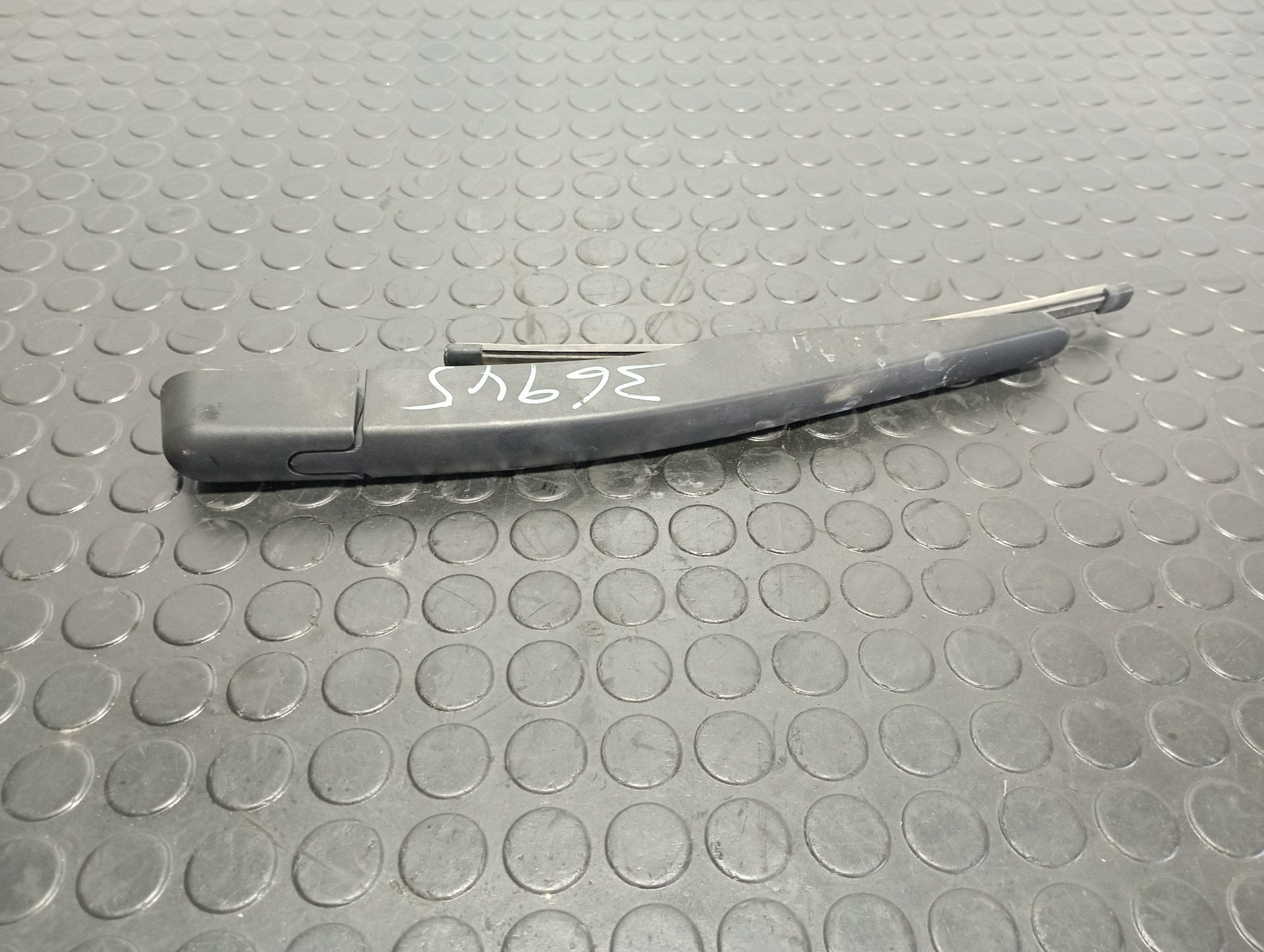 BRAZO LIMPIA TRASERO FORD KUGA - vista 3