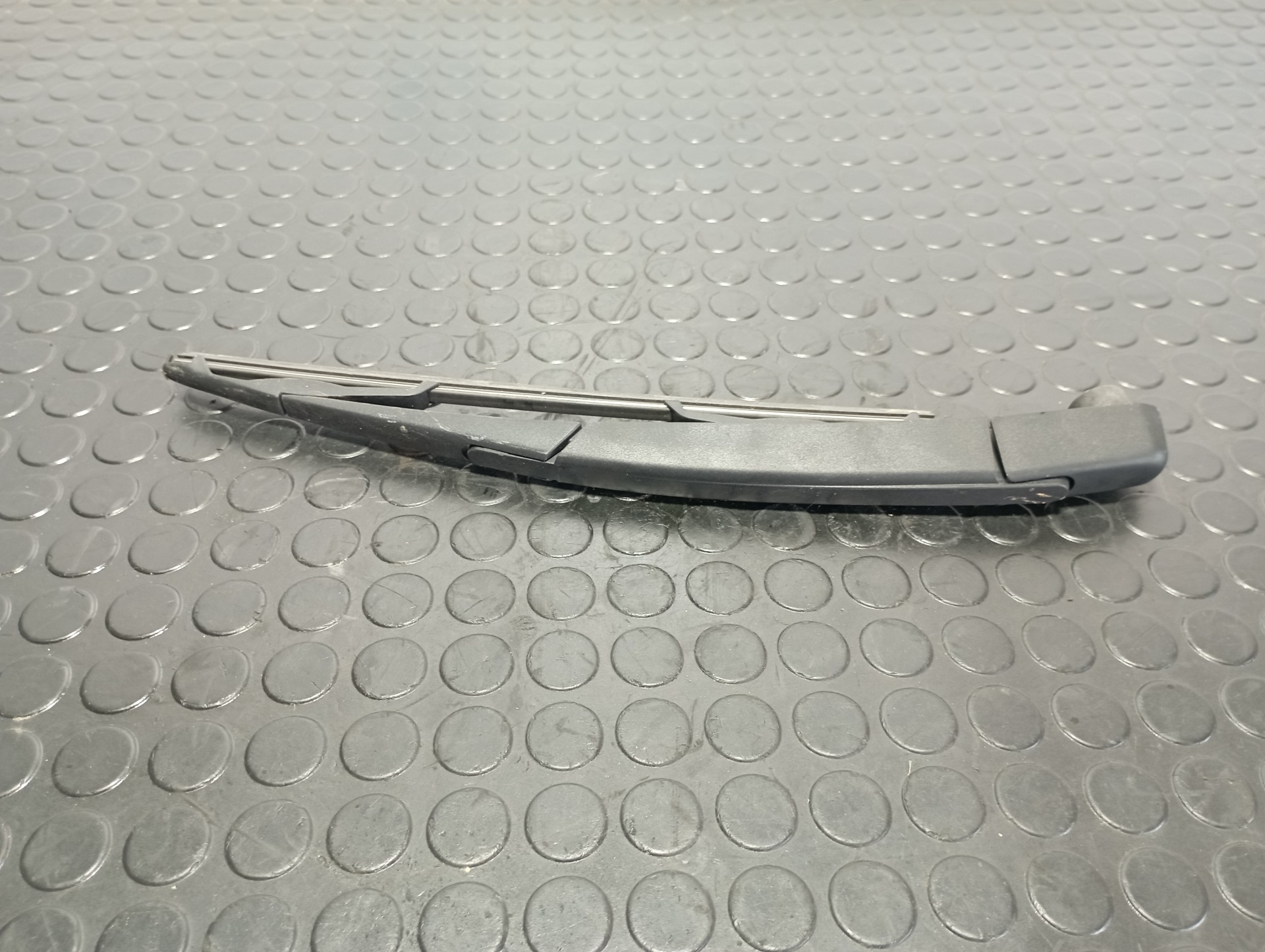 BRAZO LIMPIA TRASERO HYUNDAI I20 ACTIVE - vista 2