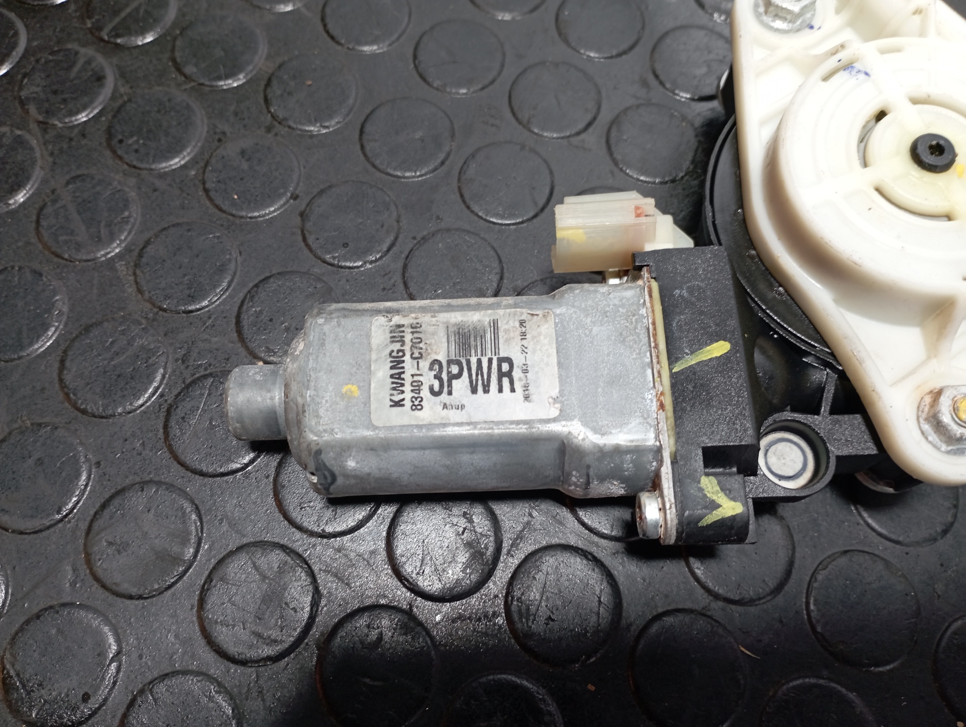 ELEVALUNAS TRASERO IZQUIERDO HYUNDAI I20 ACTIVE - vista 4