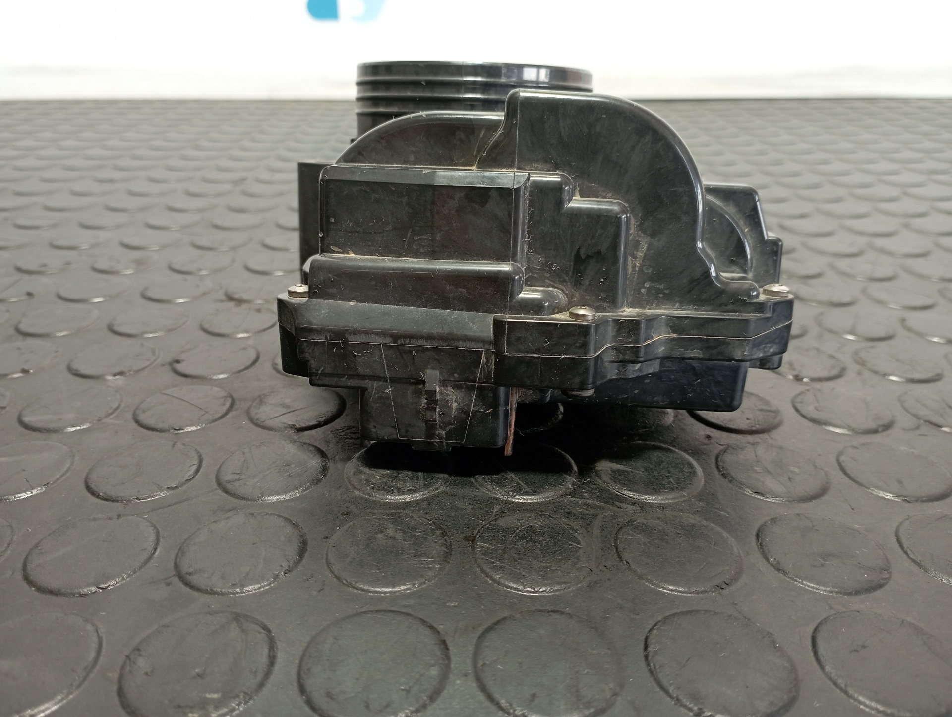 CAJA MARIPOSA PEUGEOT 3008 - vista 4