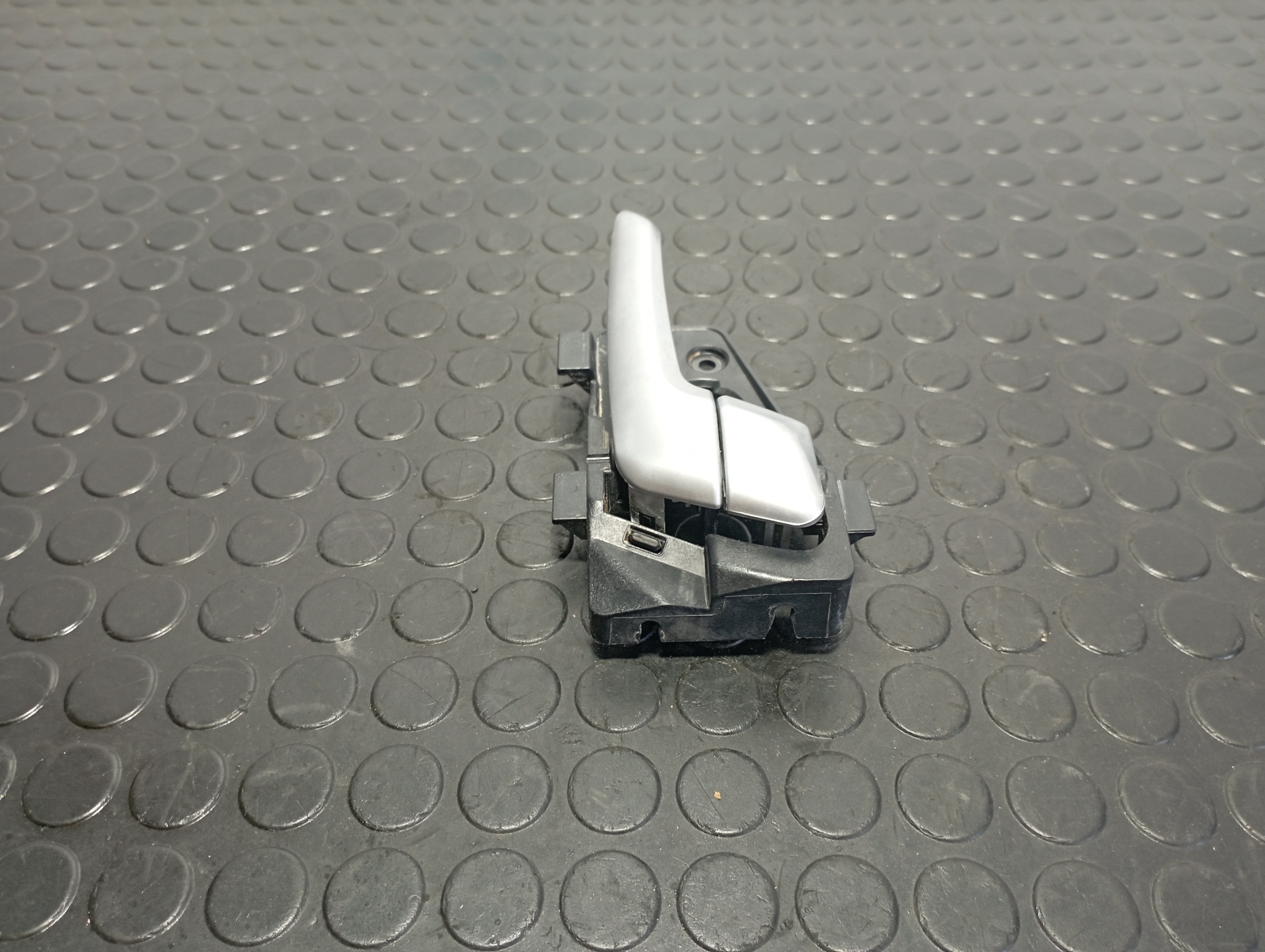 MANETA INTERIOR DELANTERA DERECHA KIA PICANTO - vista 3