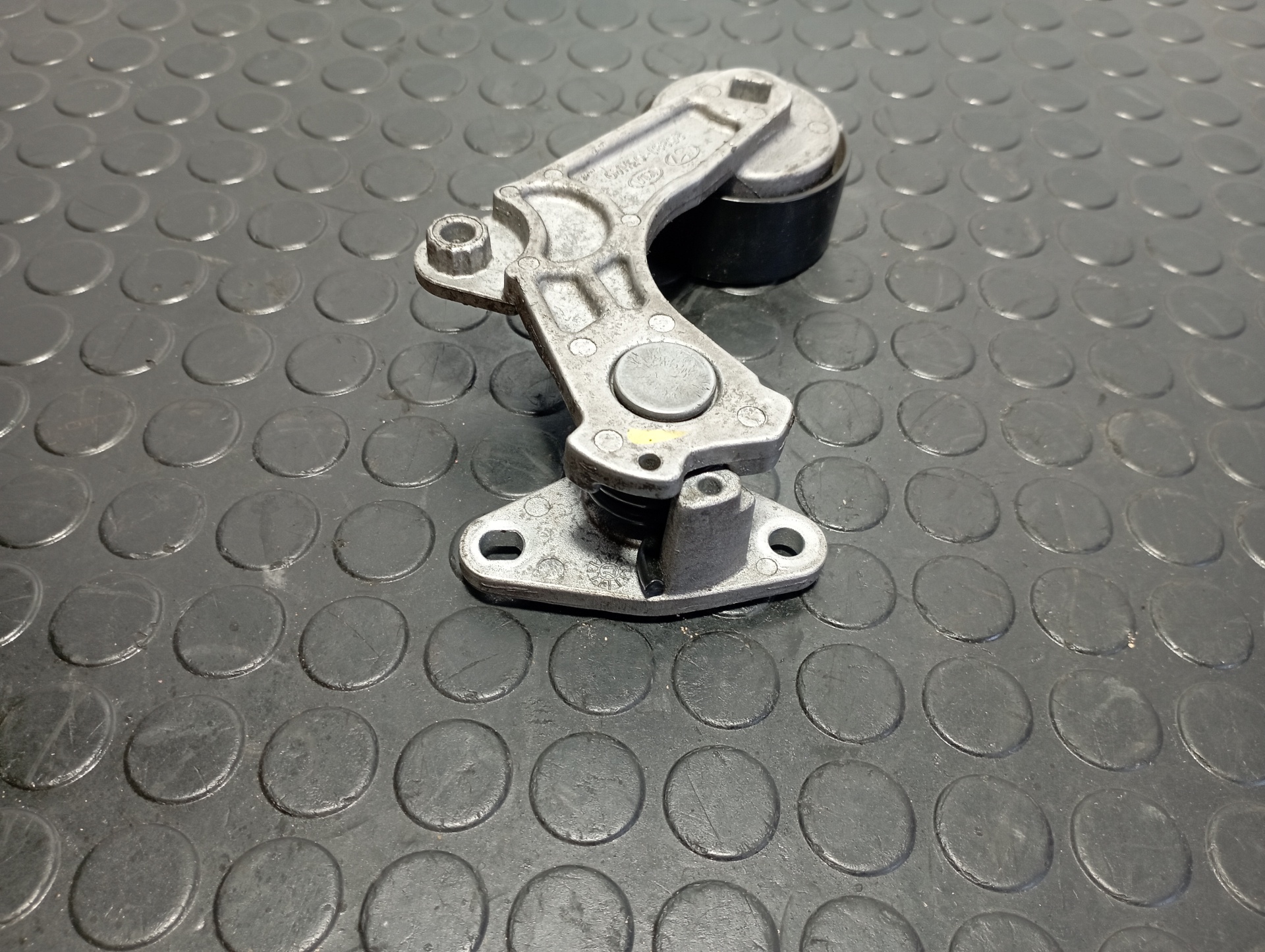 TENSOR CORREA AUXILIAR HYUNDAI IONIQ 6 - vista 4