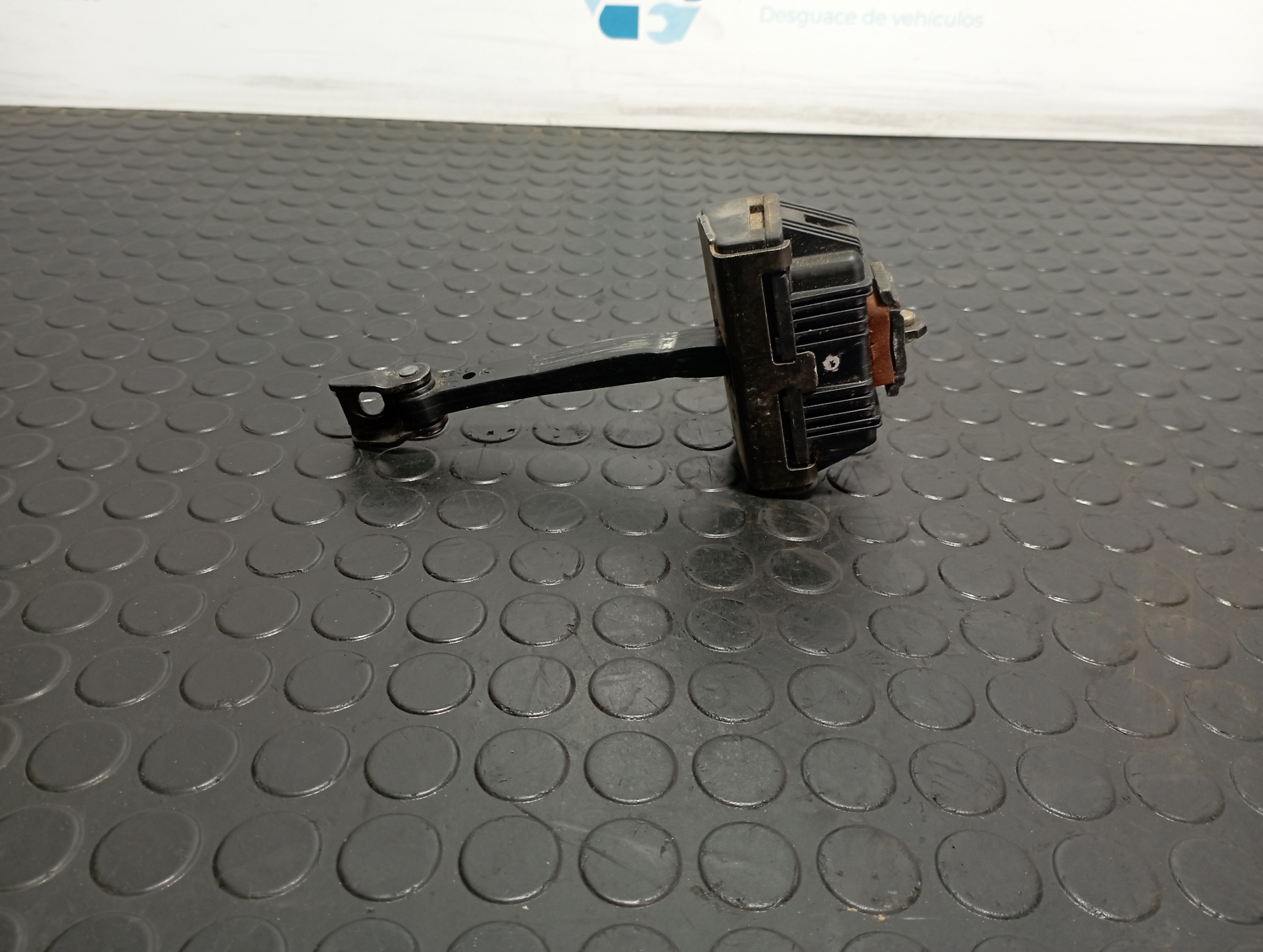 RETENEDOR PUERTA DERECHA BMW SERIE 5 BERLINA (E60) - vista 2