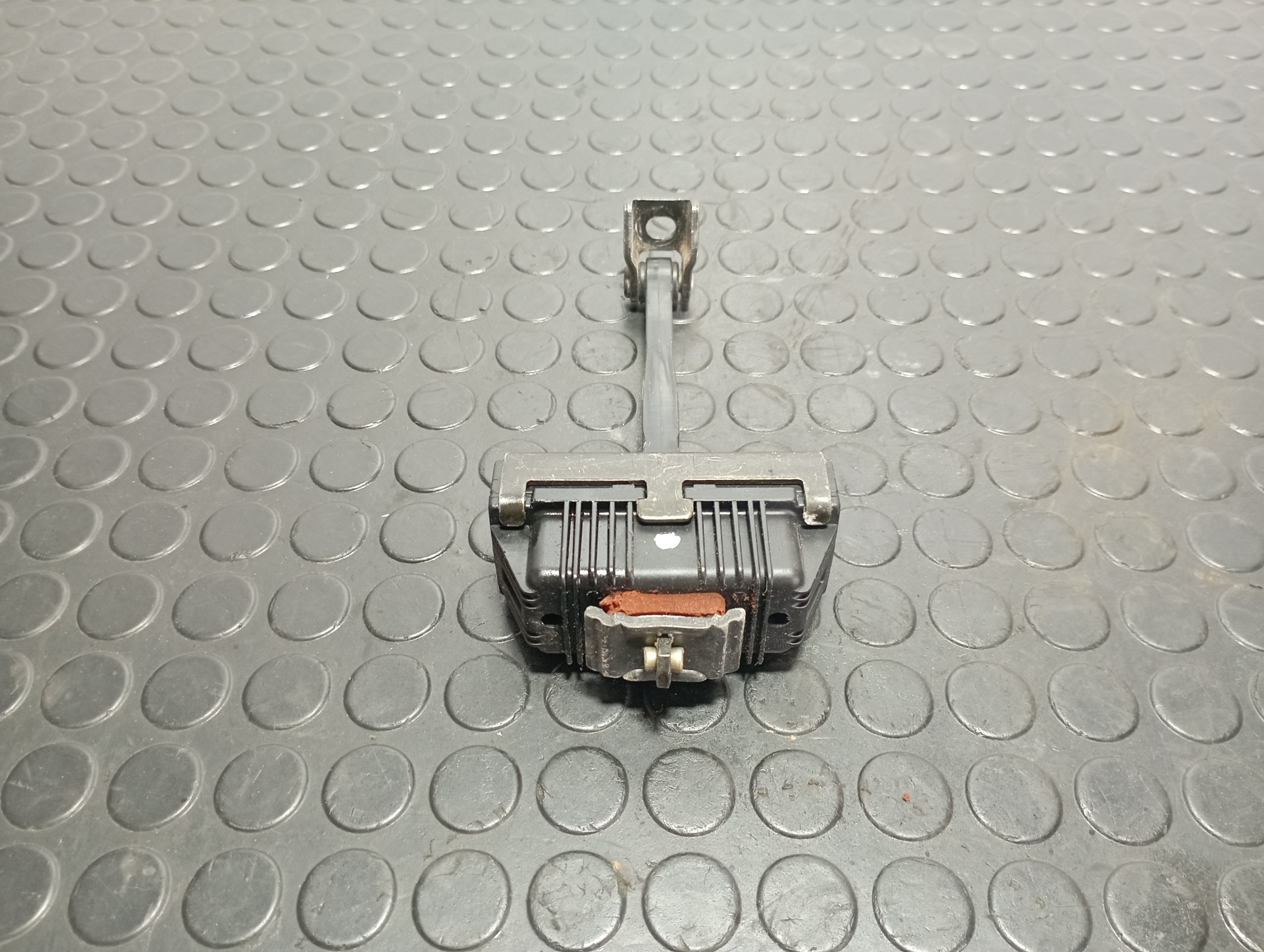 RETENEDOR PUERTA IZQUIERDA BMW SERIE 5 BERLINA (E60)