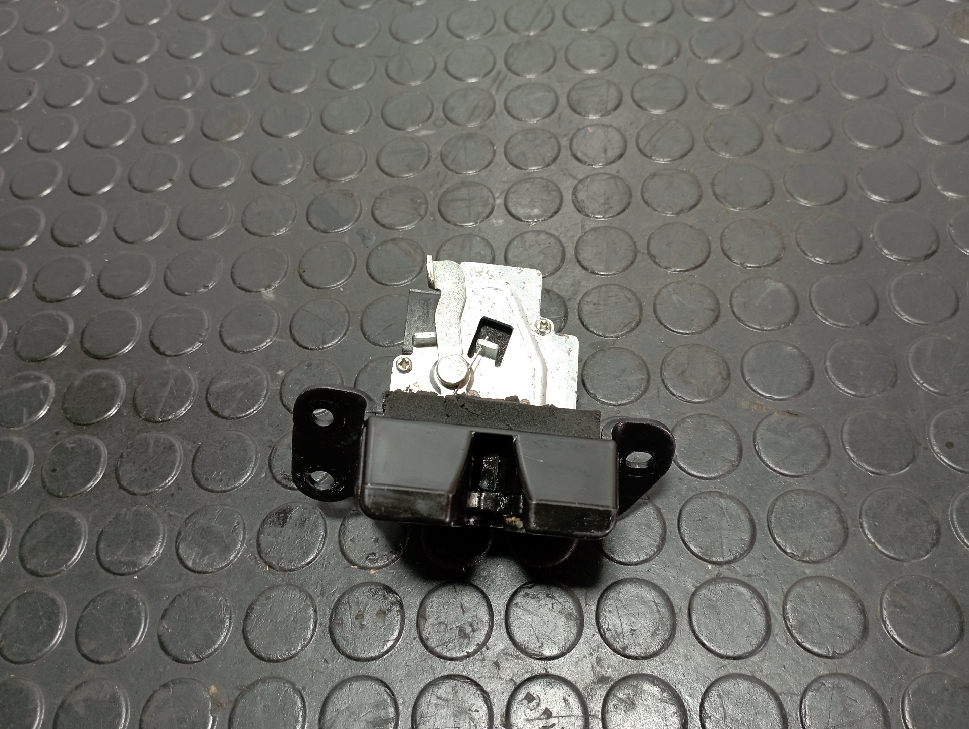 CERRADURA MALETERO / PORTON HYUNDAI IX35 - vista 3