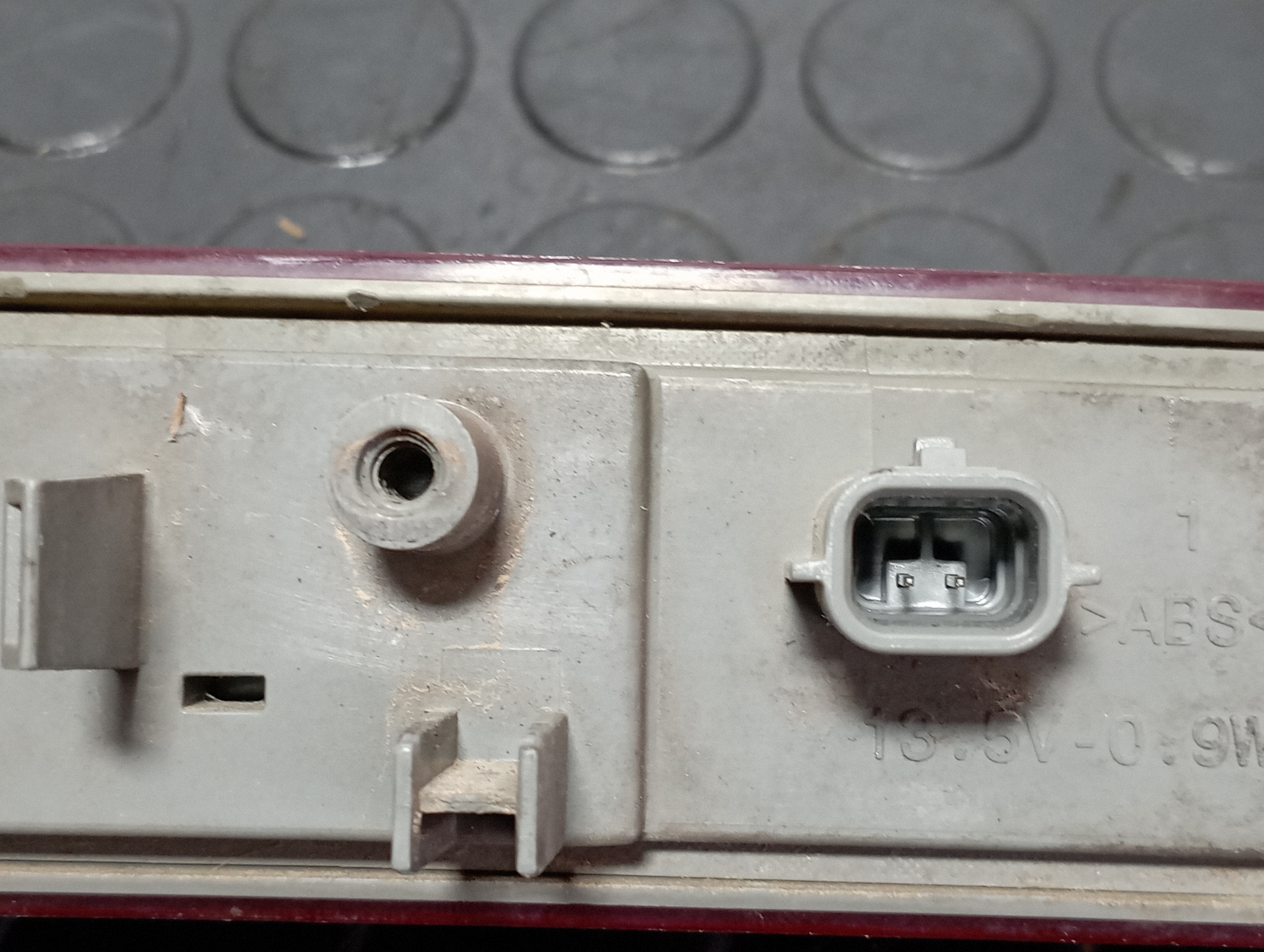 LUZ CENTRAL DE FRENO RENAULT MEGANE III COUPE - vista 4