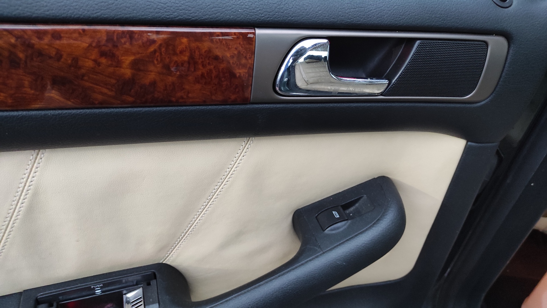 CENTRALITA CIERRE AUDI A6 BERLINA (4B2) - vista 3