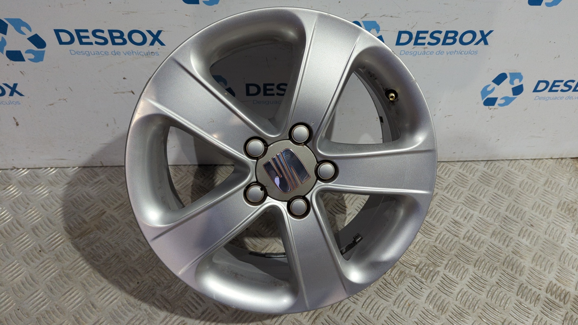 JUEGO LLANTAS SEAT LEON (1P1) - vista 3