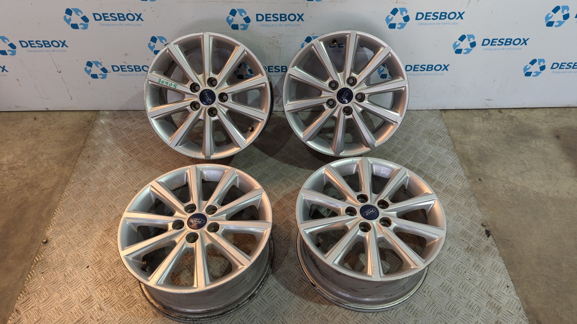 JUEGO LLANTAS FORD FOCUS LIM. (CB8)