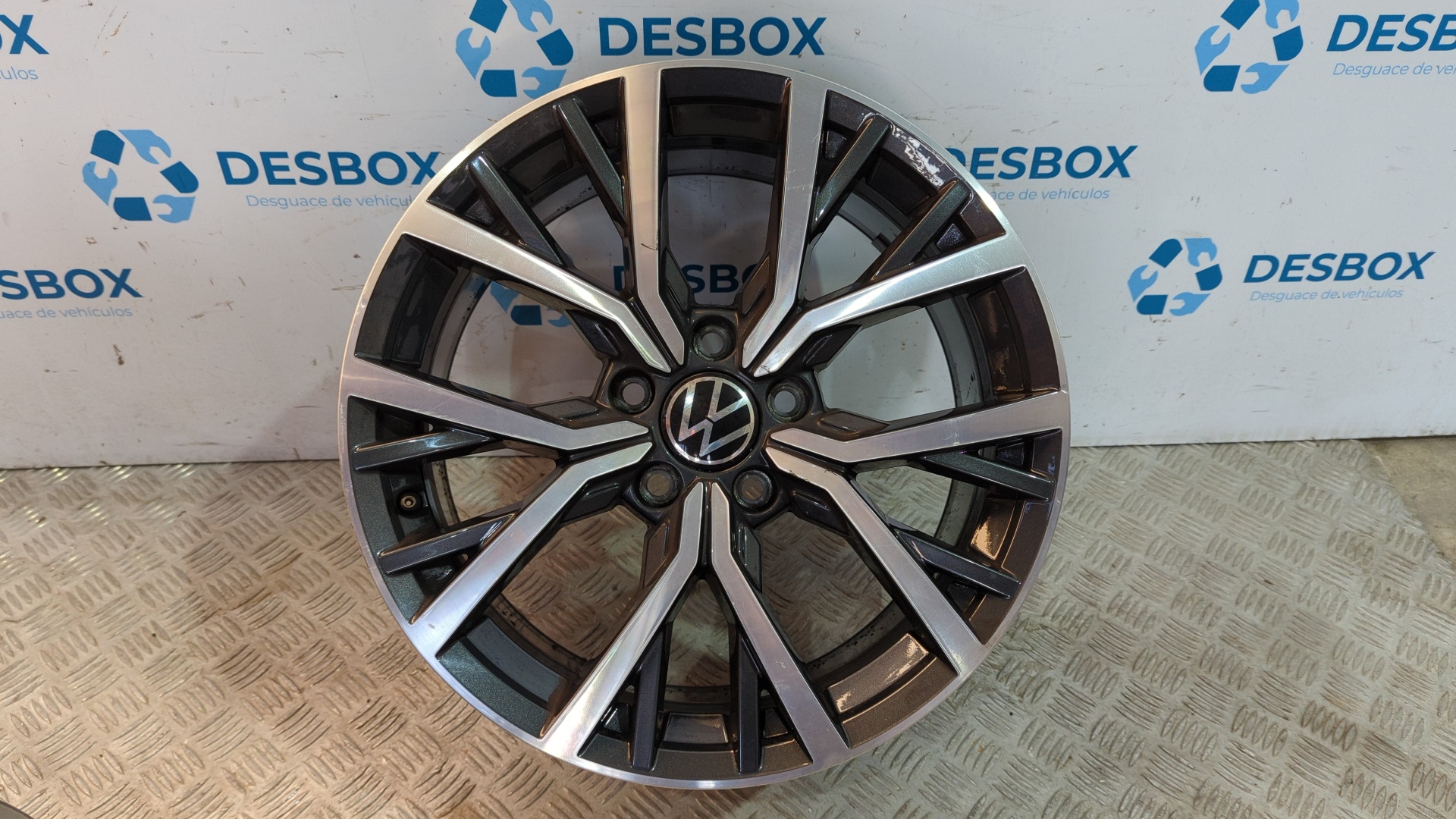 JUEGO LLANTAS VOLKSWAGEN TIGUAN - vista 2