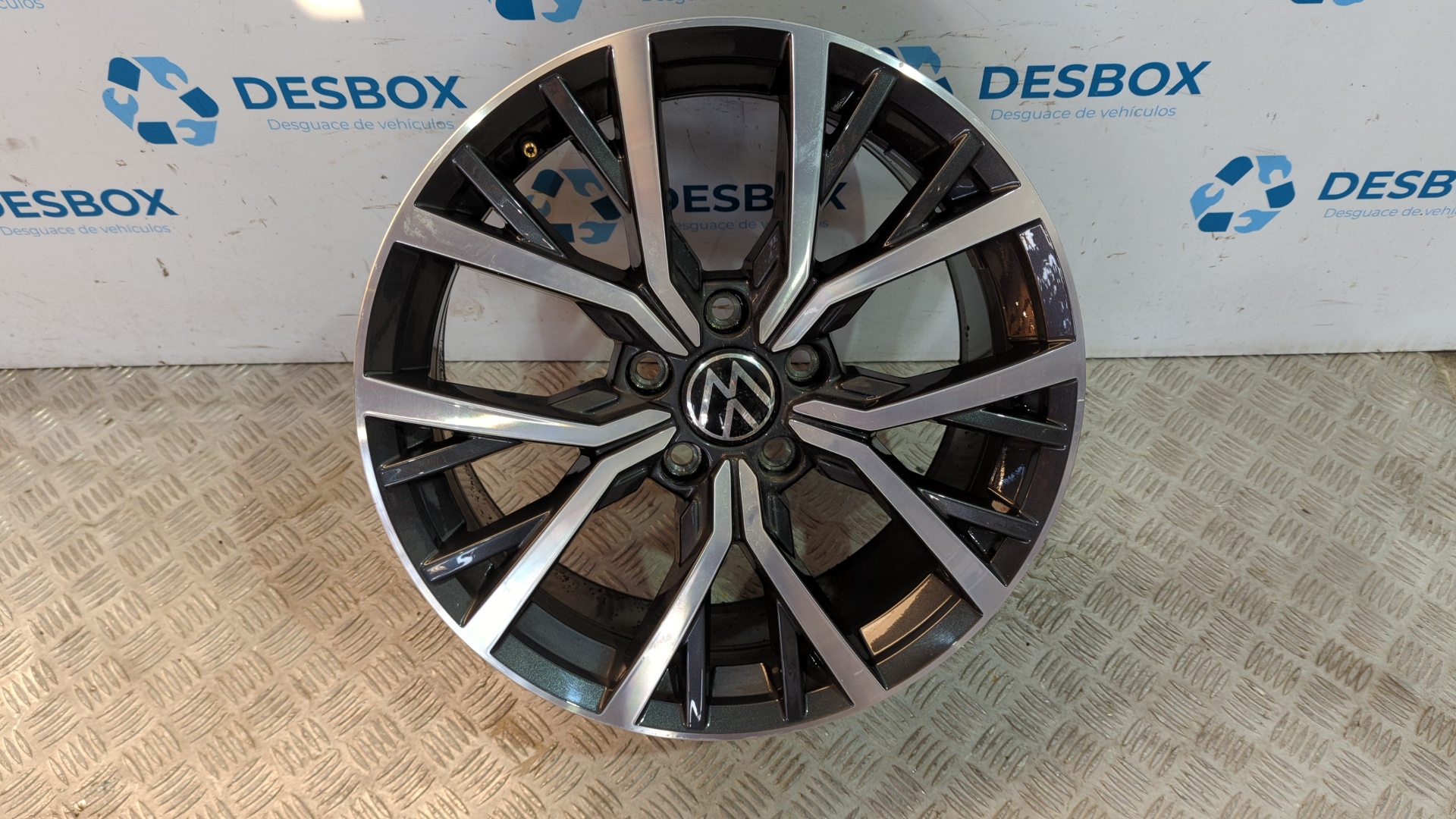 JUEGO LLANTAS VOLKSWAGEN TIGUAN - vista 4