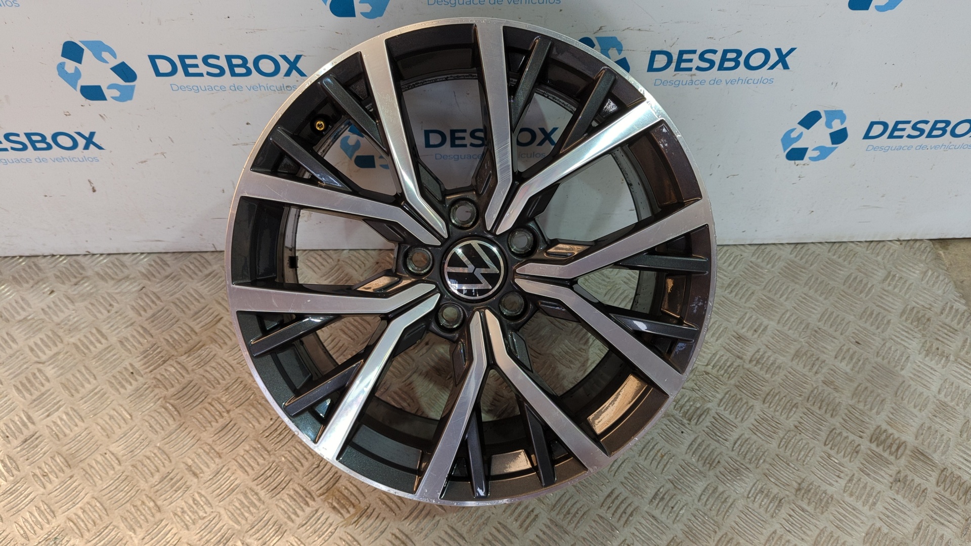 JUEGO LLANTAS VOLKSWAGEN TIGUAN - vista 5