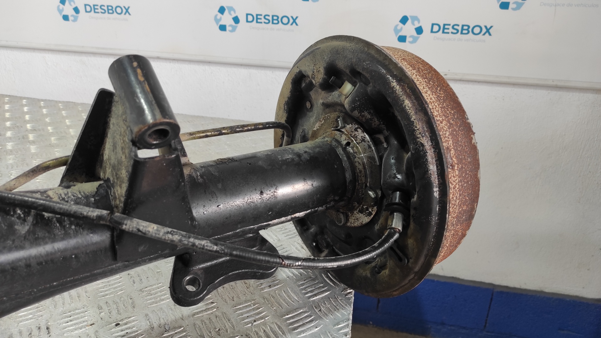 PUENTE TRASERO NISSAN TRADE - vista 4