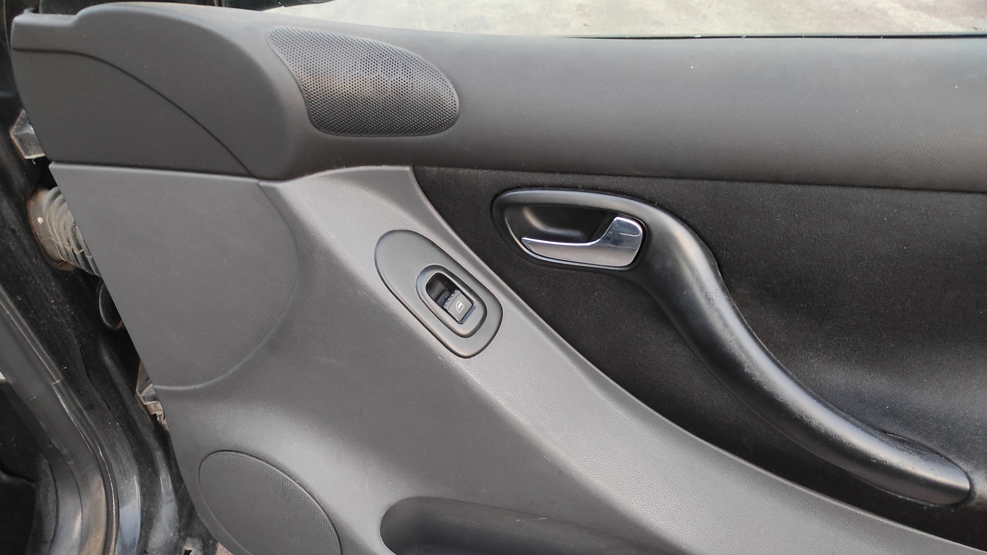 LUNA DELANTERA IZQUIERDA SEAT LEON (1M1) - vista 9