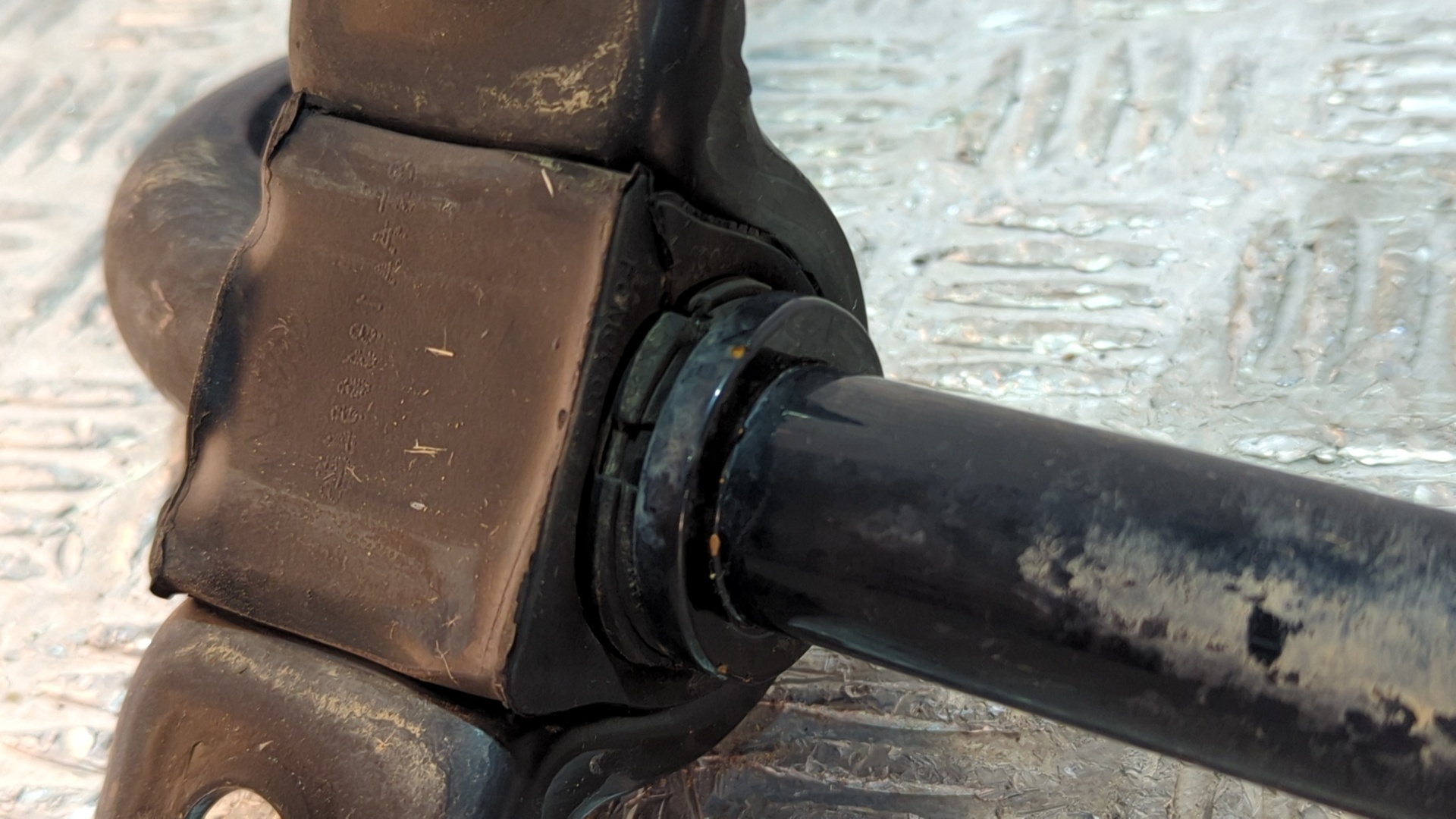 BARRA ESTABILIZADORA DELANTERA FORD FOCUS LIM. (CB8) - vista 2