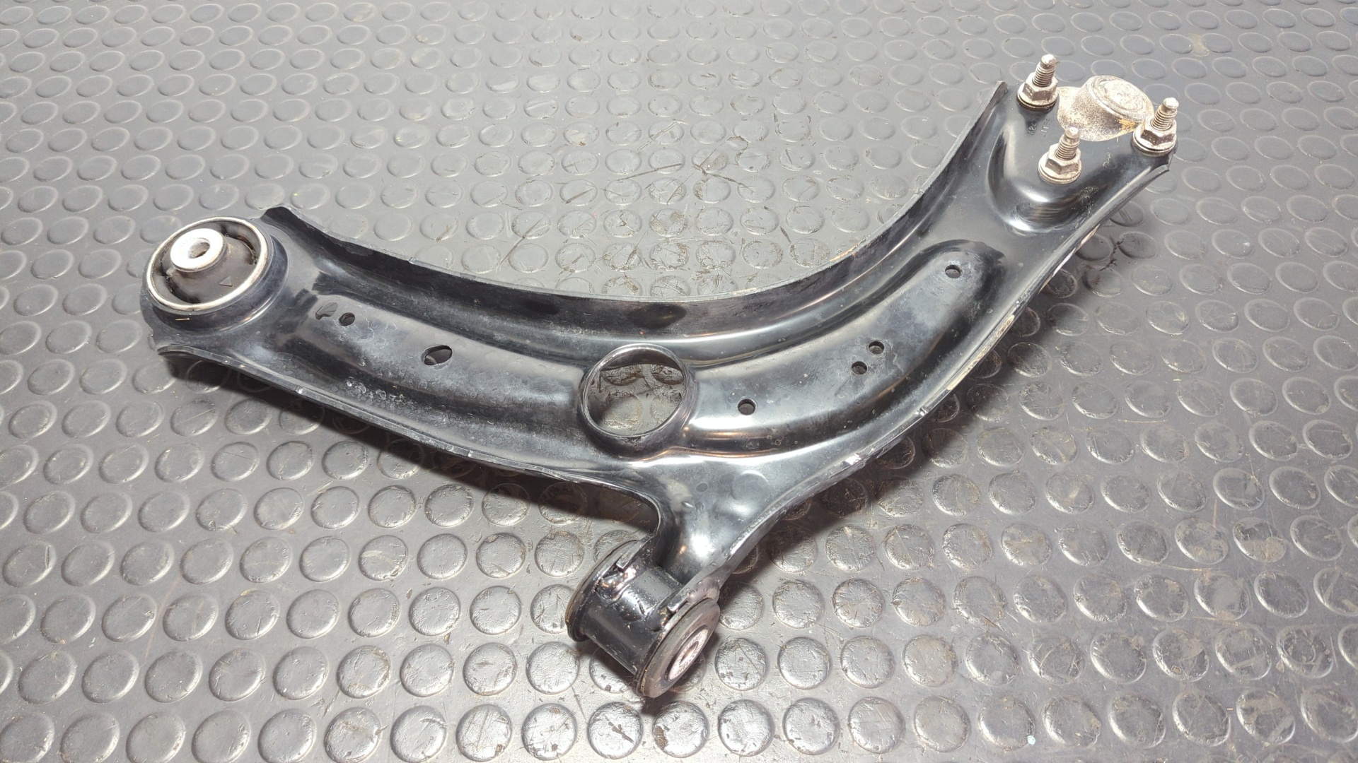 BRAZO DERECHO INFERIOR DELANTERO AUDI Q3 (F3B) - vista 3