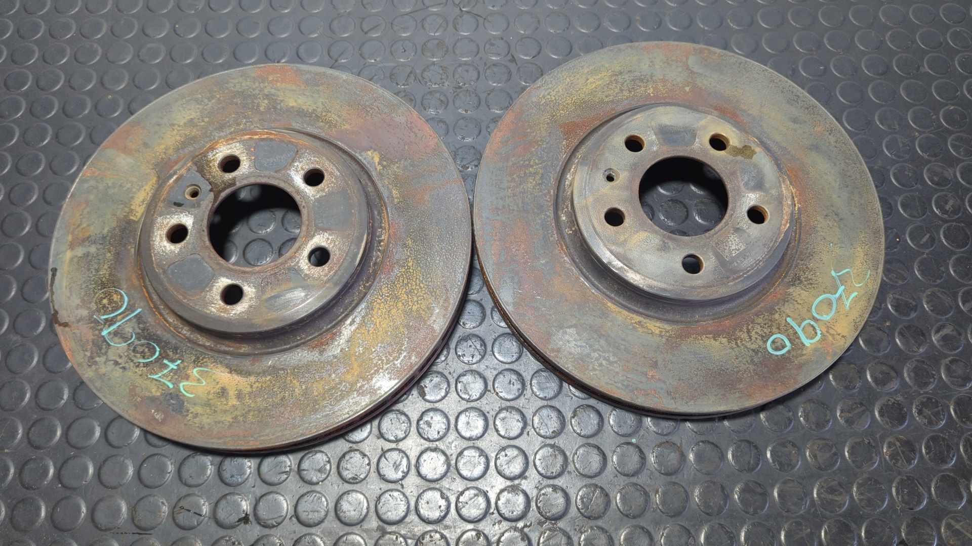 JUEGO DISCOS FRENO DELANTEROS AUDI Q5 (8R)