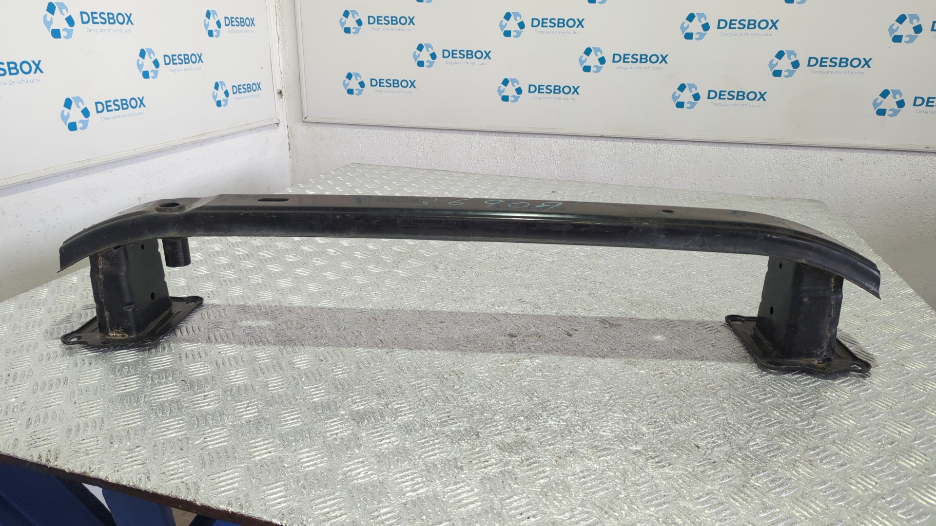REFUERZO PARAGOLPES DELANTERO HYUNDAI IX35 - vista 2