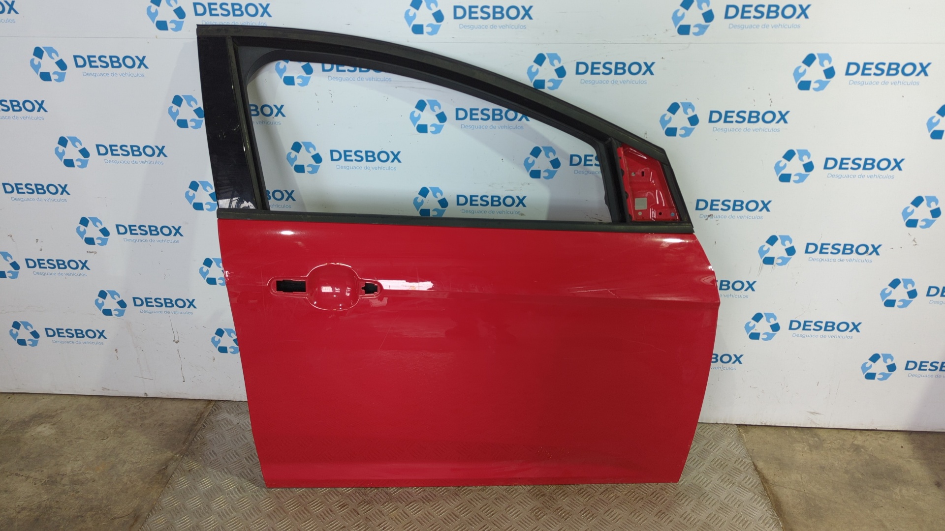 PUERTA DELANTERA DERECHA FORD FOCUS LIM. (CB8)
