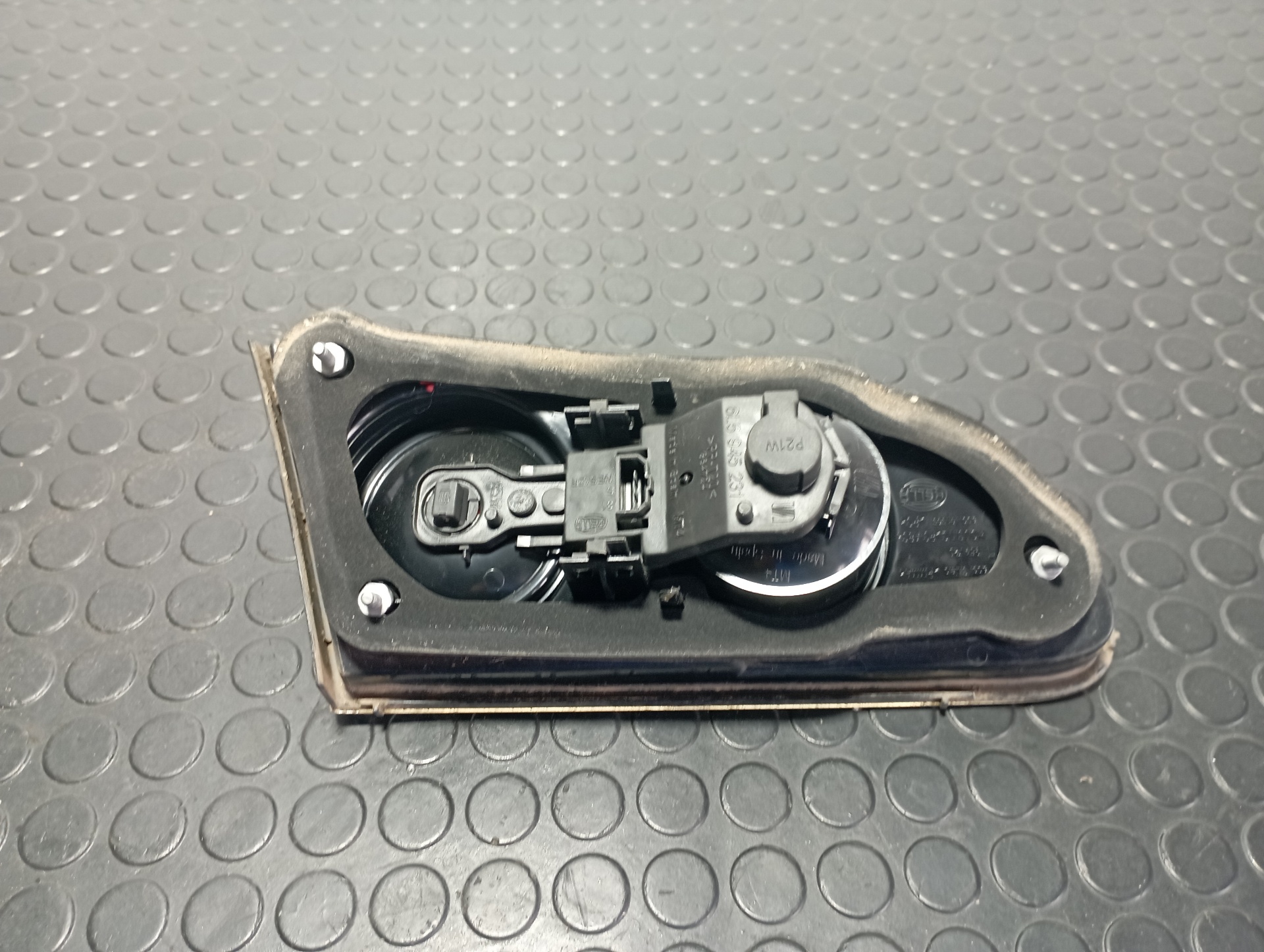 PILOTO PORTON DERECHO SEAT CORDOBA BERLINA (6L2) - vista 2