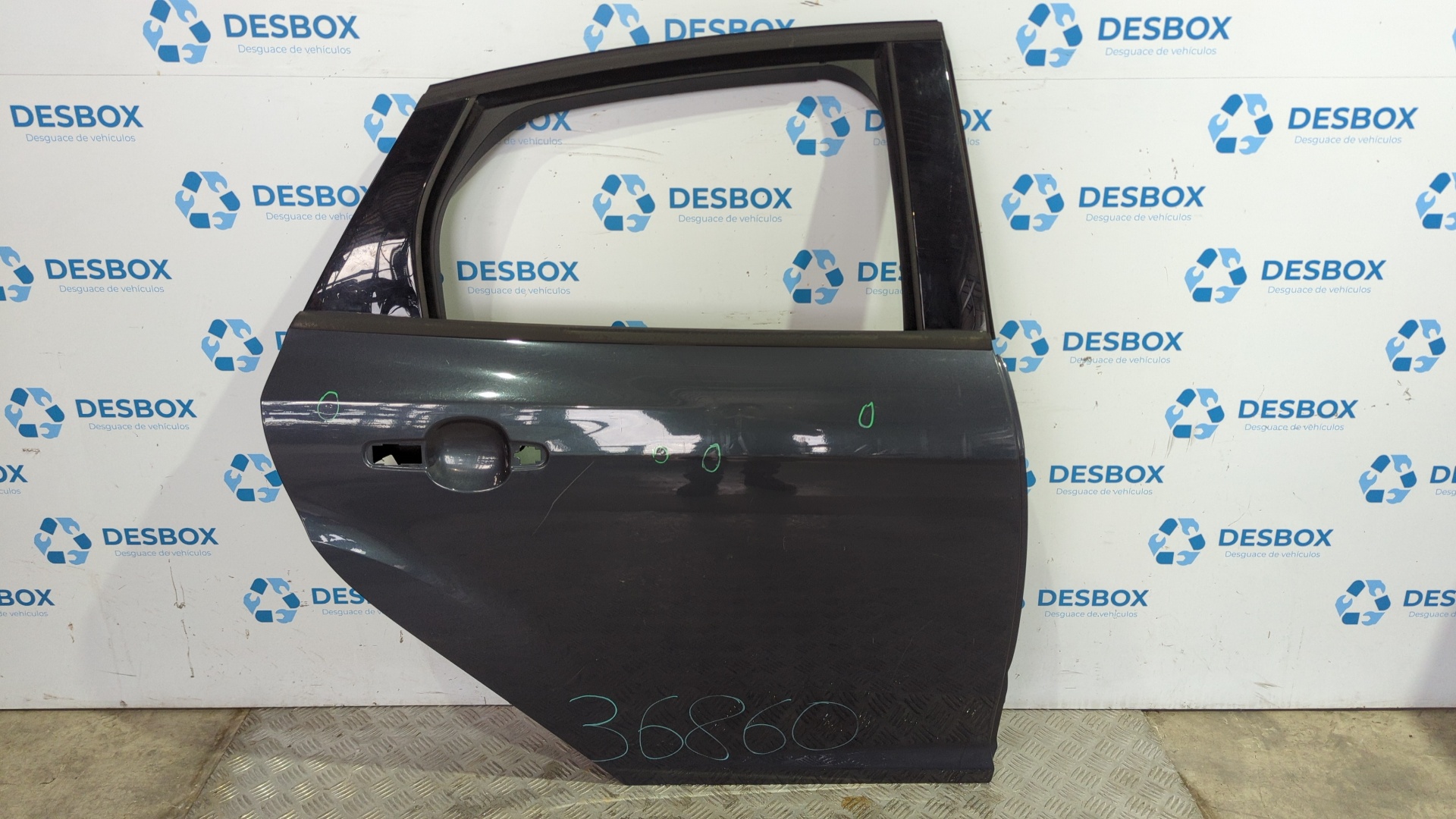 PUERTA TRASERA DERECHA FORD FOCUS TURN.