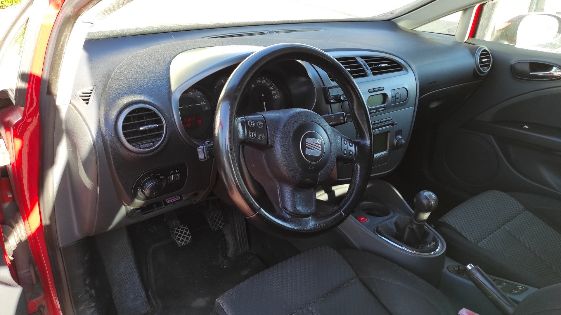 REJILLA DELANTERA SEAT LEON (1P1) - vista 10