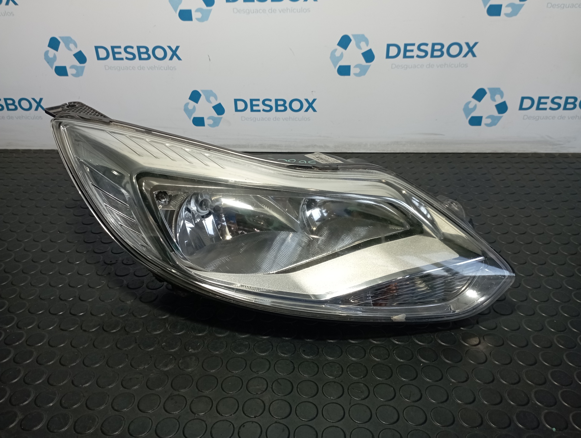 FARO DERECHO FORD FOCUS TURN.