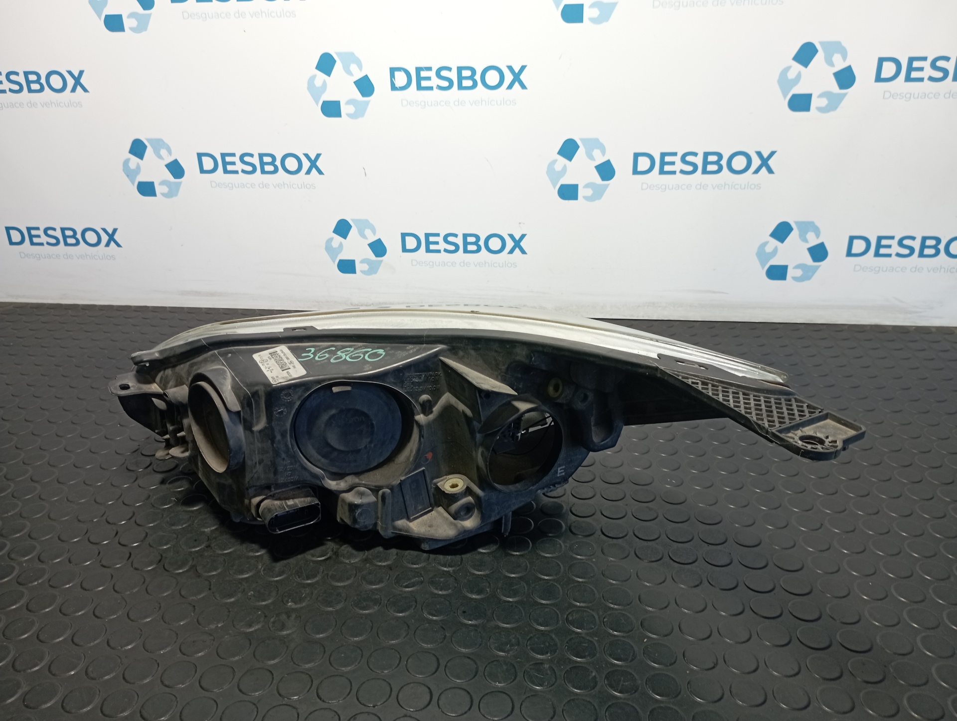 FARO DERECHO FORD FOCUS TURN. - vista 2