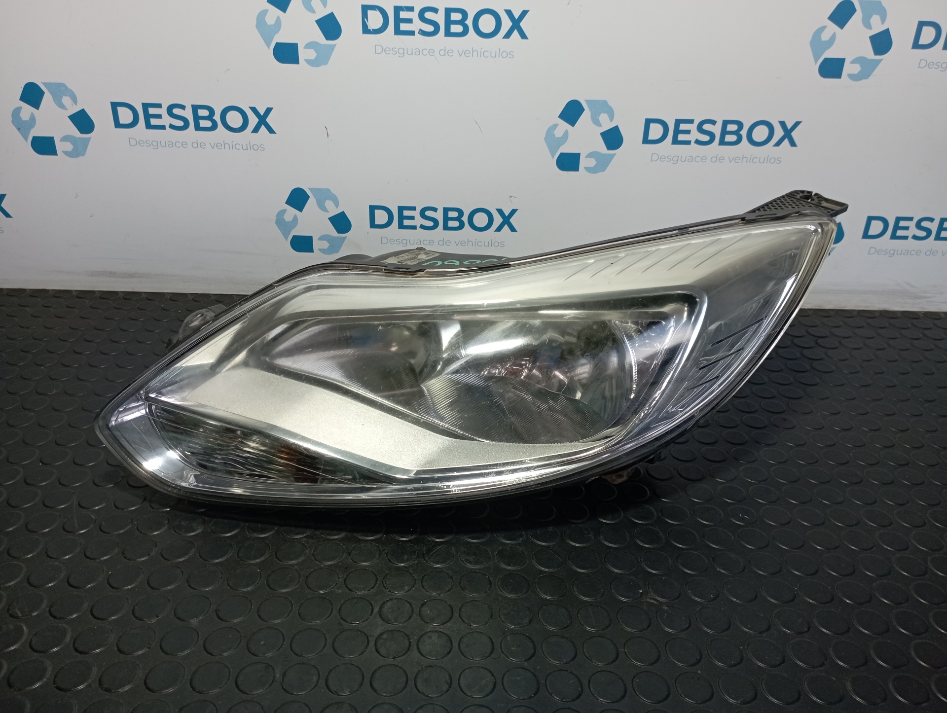 FARO IZQUIERDO FORD FOCUS TURN.