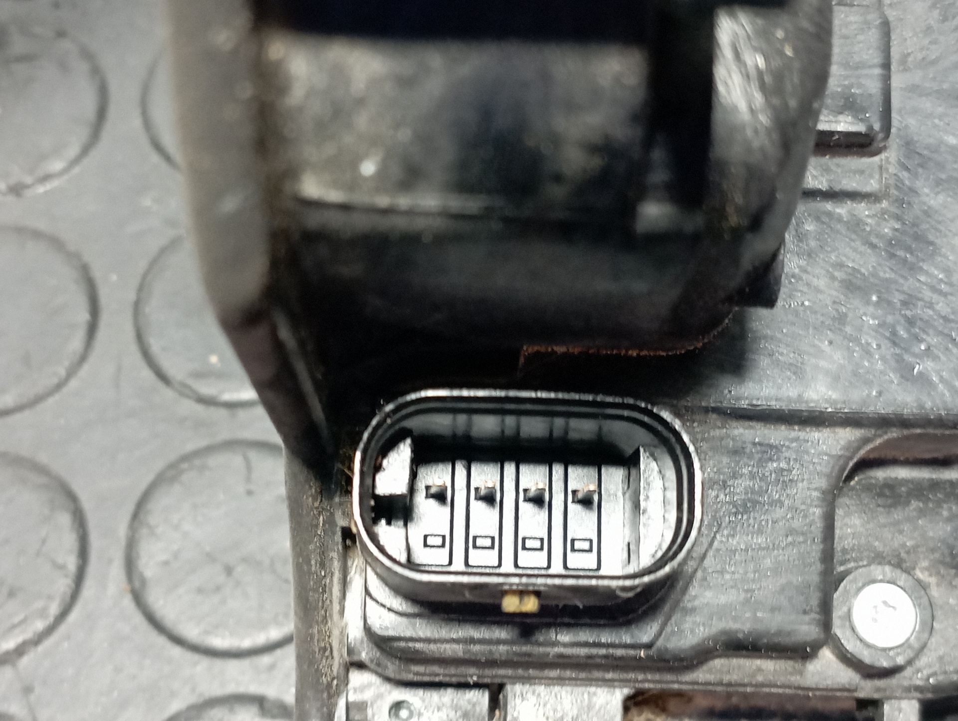 CERRADURA PUERTA TRASERA DERECHA BMW SERIE X1 (F48) - vista 4