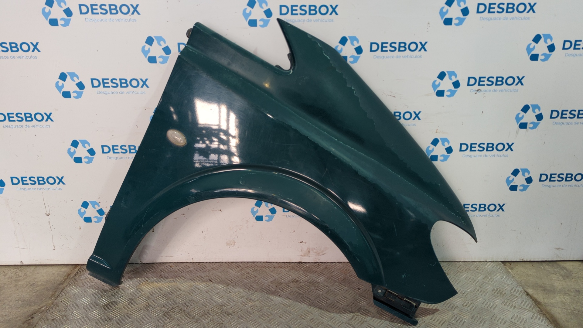 ALETA DELANTERA DERECHA MERCEDES-BENZ VITO (W639) BASIC, COMBI