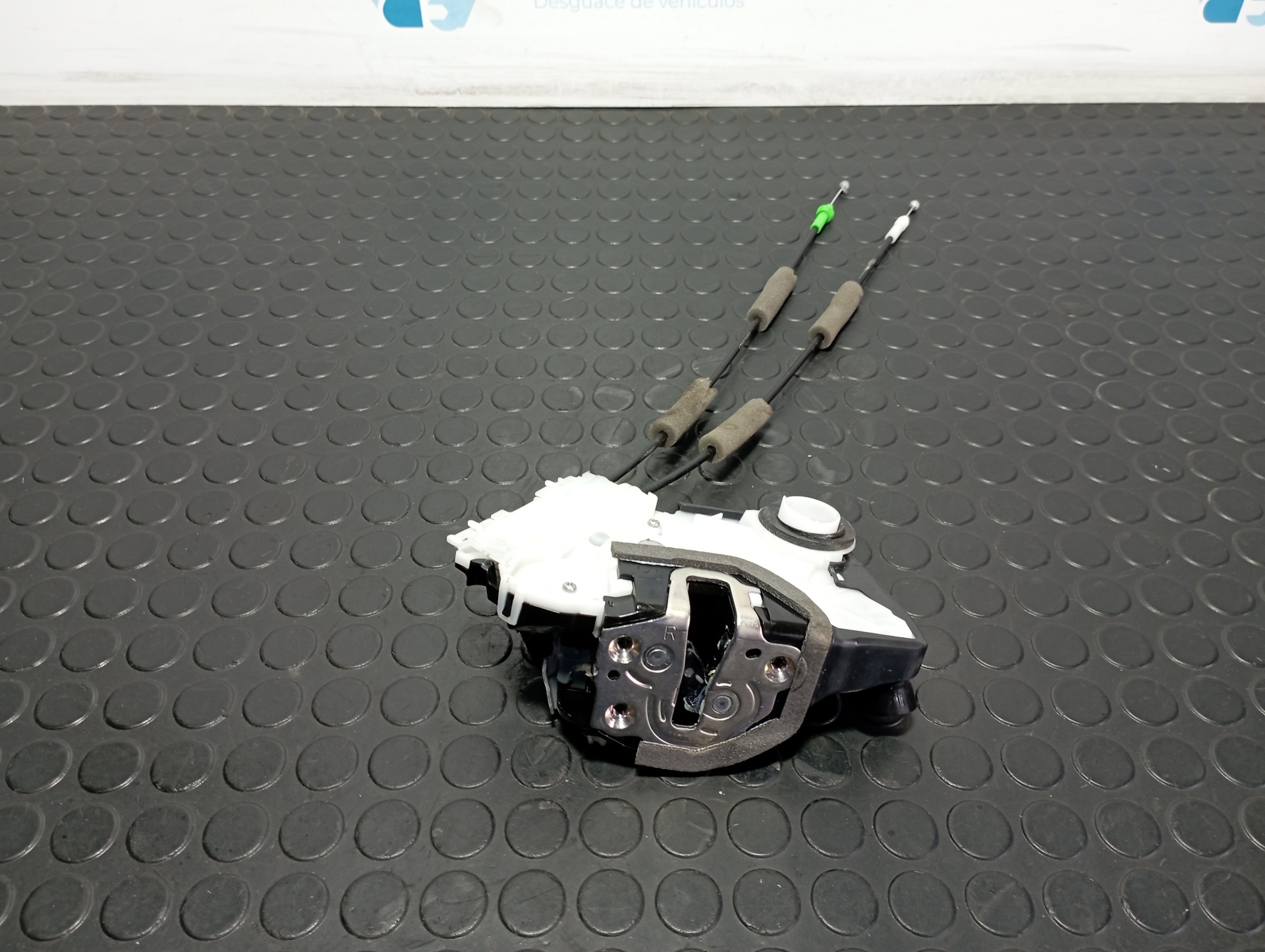 CERRADURA PUERTA DELANTERA DERECHA TOYOTA YARIS (XP21) - vista 2