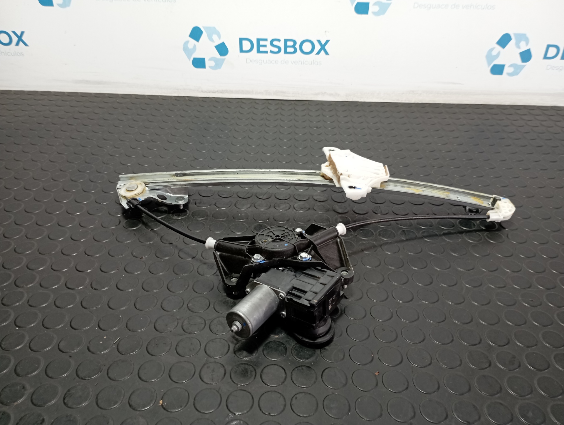 ELEVALUNAS DELANTERO IZQUIERDO TOYOTA YARIS (XP21) - vista 2