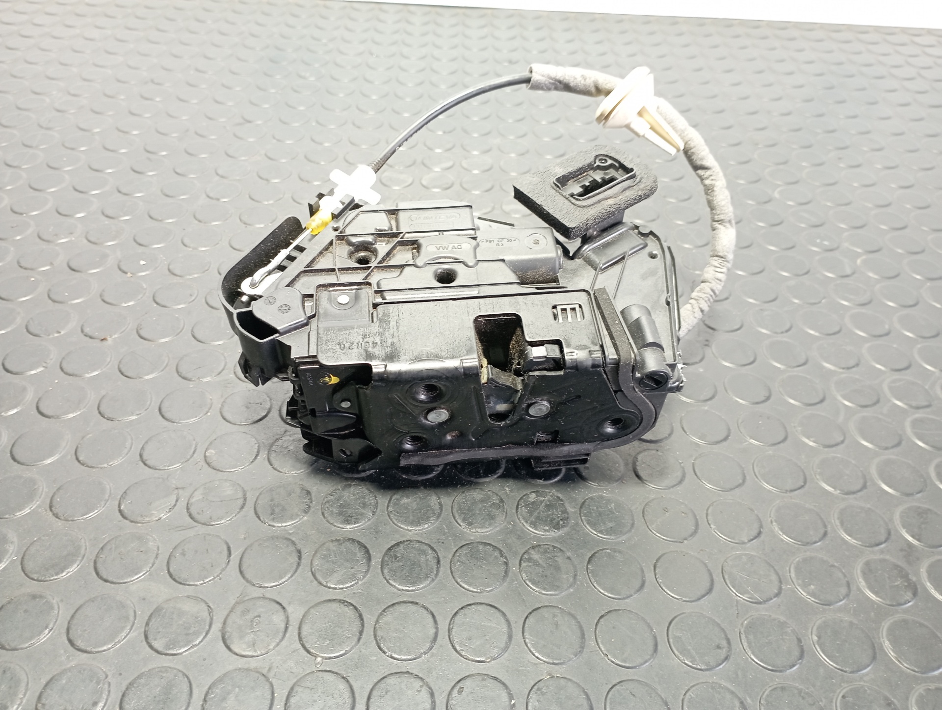 CERRADURA PUERTA DELANTERA DERECHA VOLKSWAGEN TIGUAN - vista 3