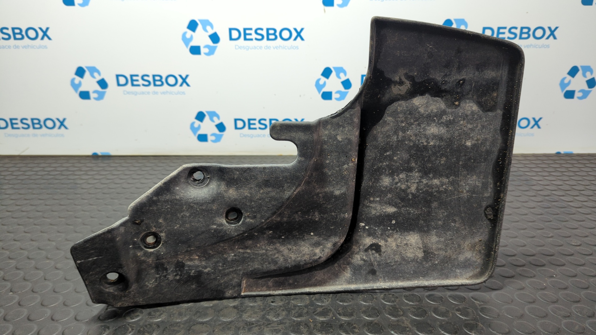 FALDON TRASERO TOYOTA LAND CRUISER HDJ80 - vista 3