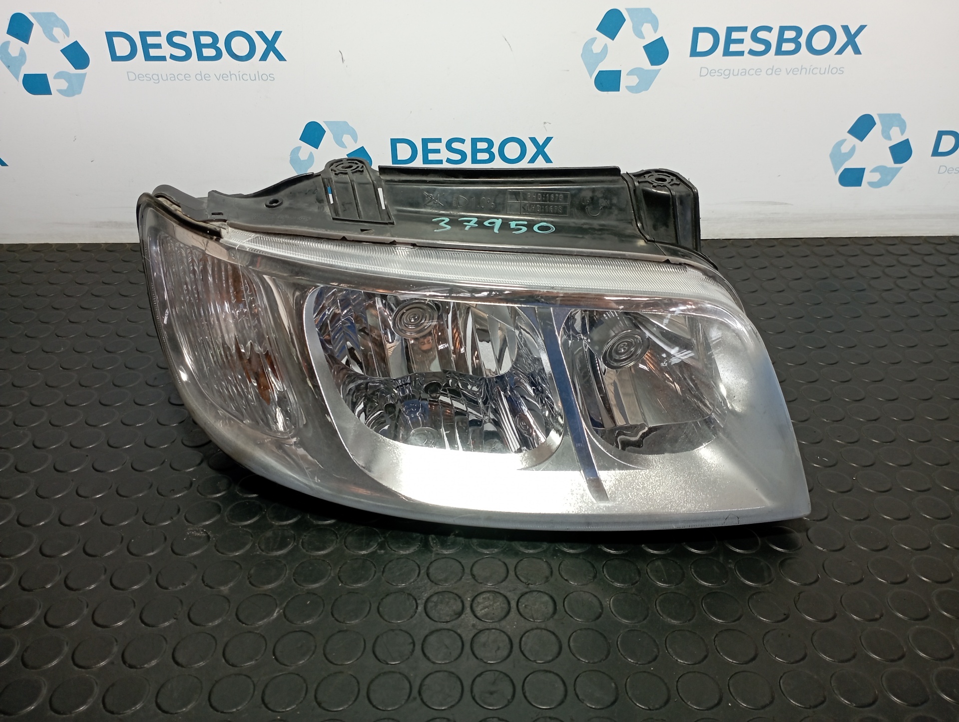 FARO DERECHO HYUNDAI MATRIX (FC)