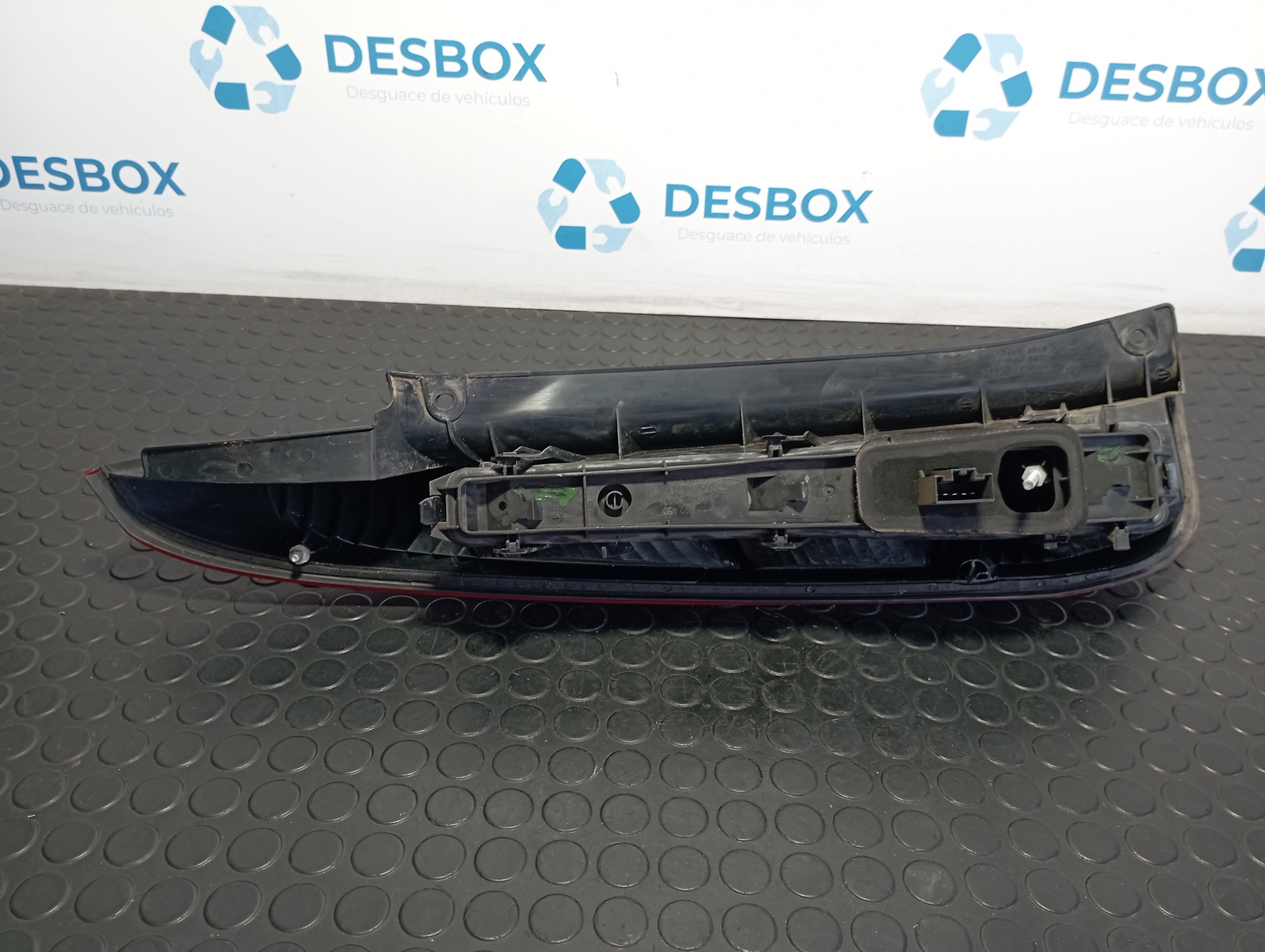 PILOTO TRASERO DERECHO FORD FIESTA - vista 2