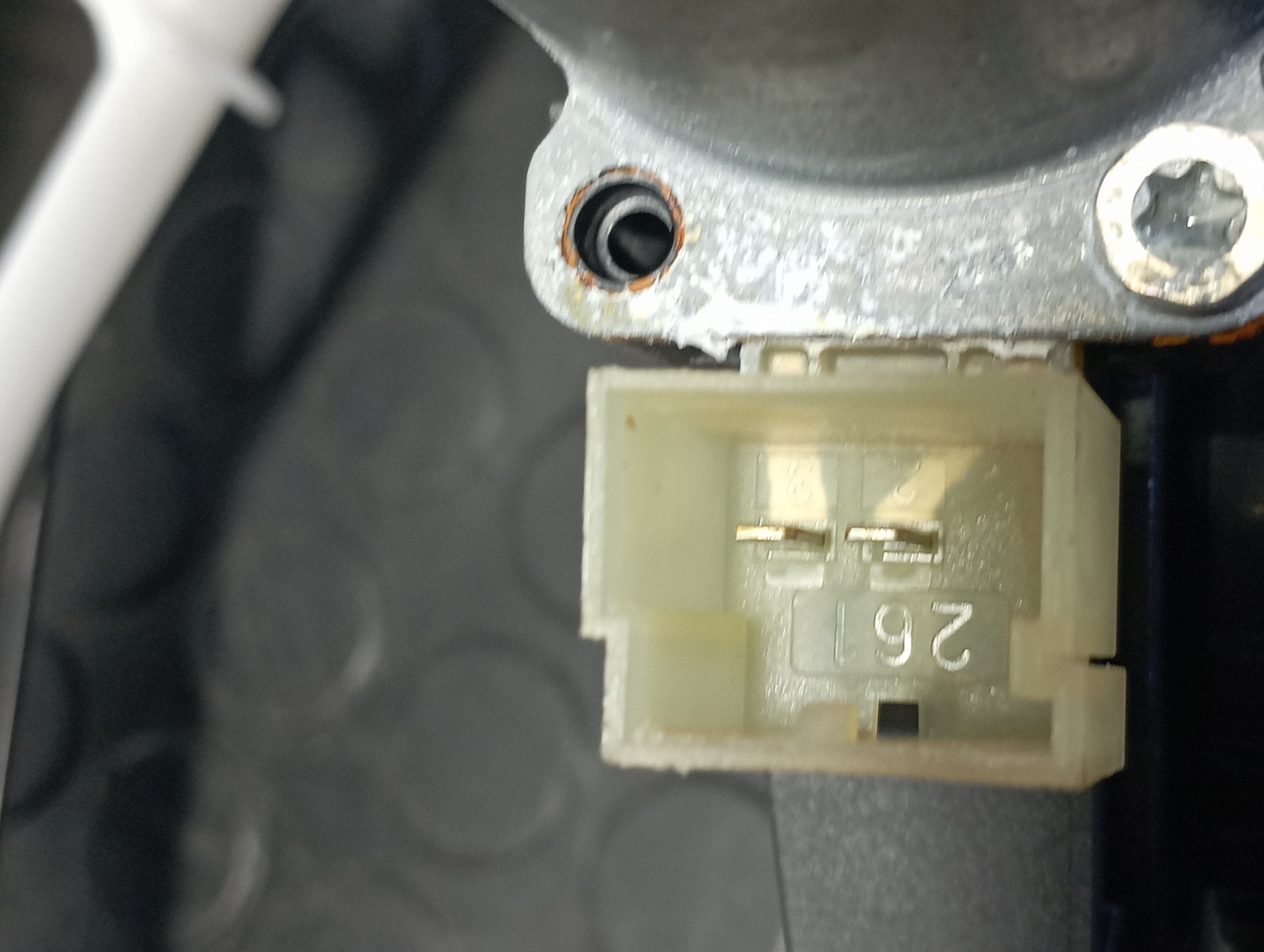 ELEVALUNAS TRASERO DERECHO AUDI Q3 (F3B) - vista 3