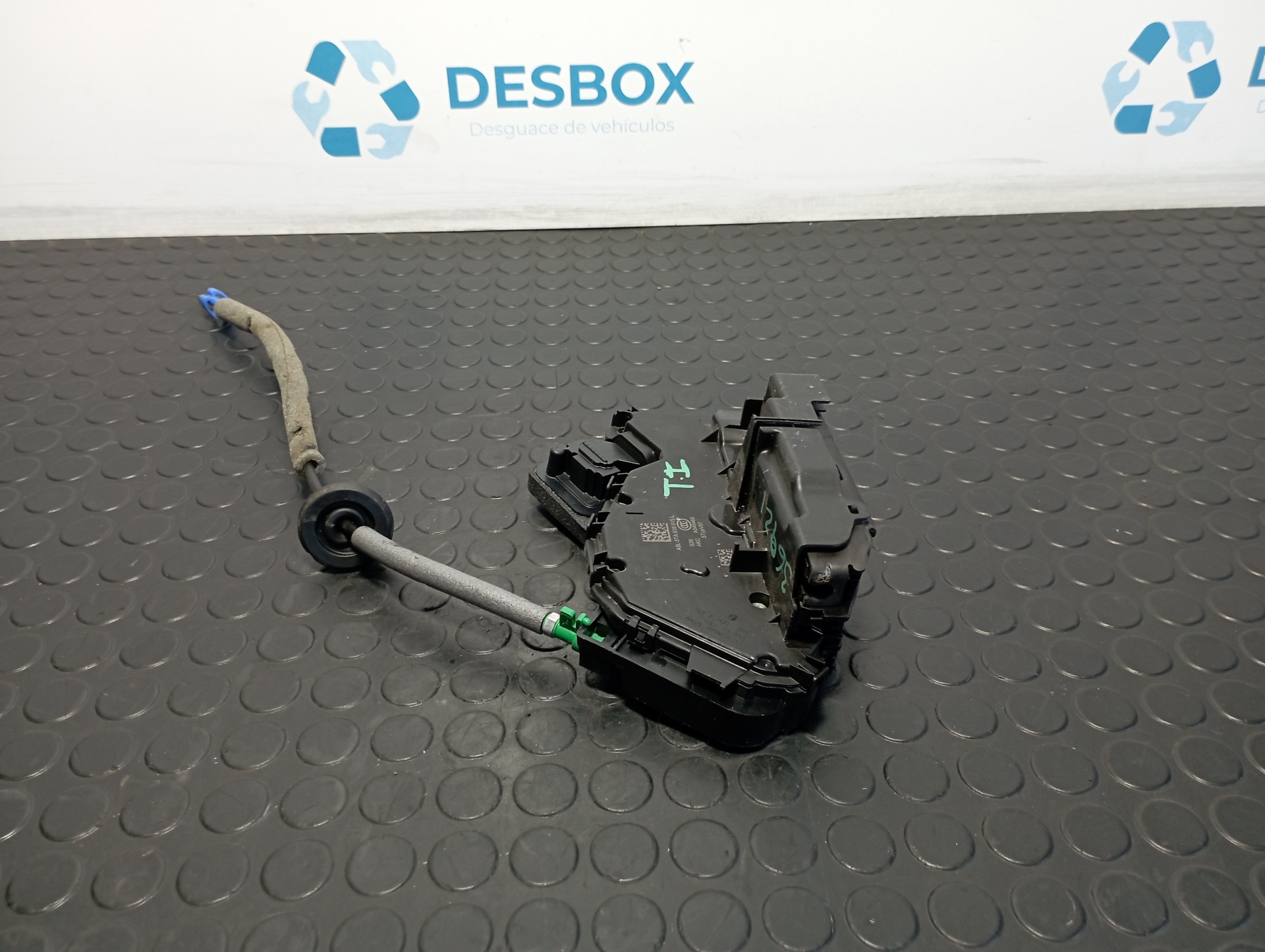 CERRADURA PUERTA TRASERA IZQUIERDA AUDI Q3 (F3B) - vista 2