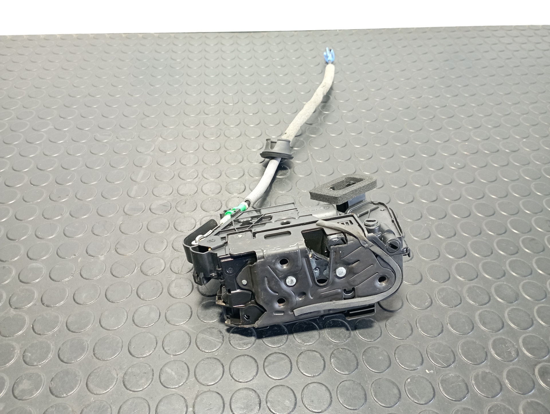 CERRADURA PUERTA TRASERA DERECHA AUDI Q3 (F3B) - vista 3