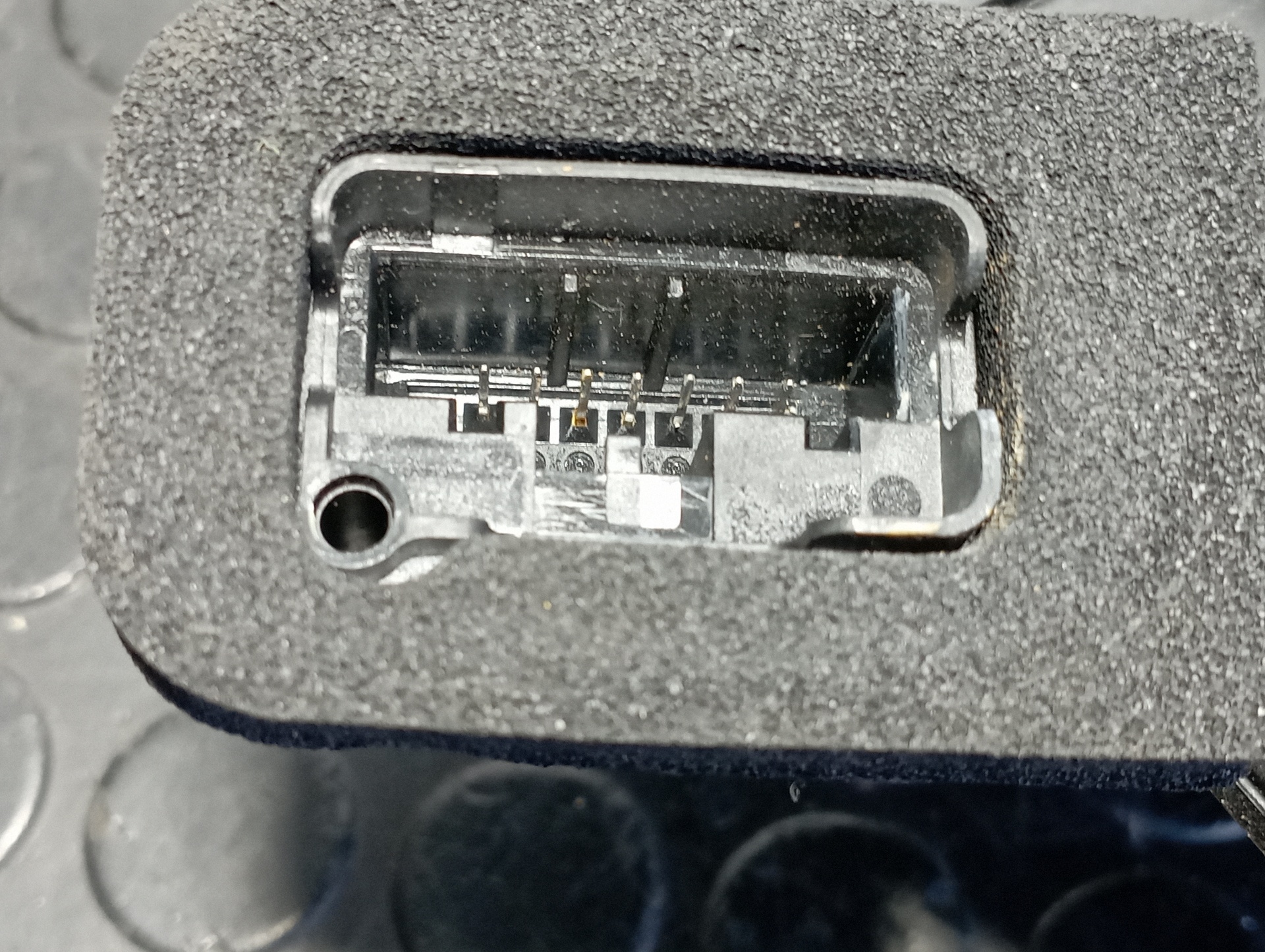 CERRADURA PUERTA TRASERA DERECHA AUDI Q3 (F3B) - vista 4