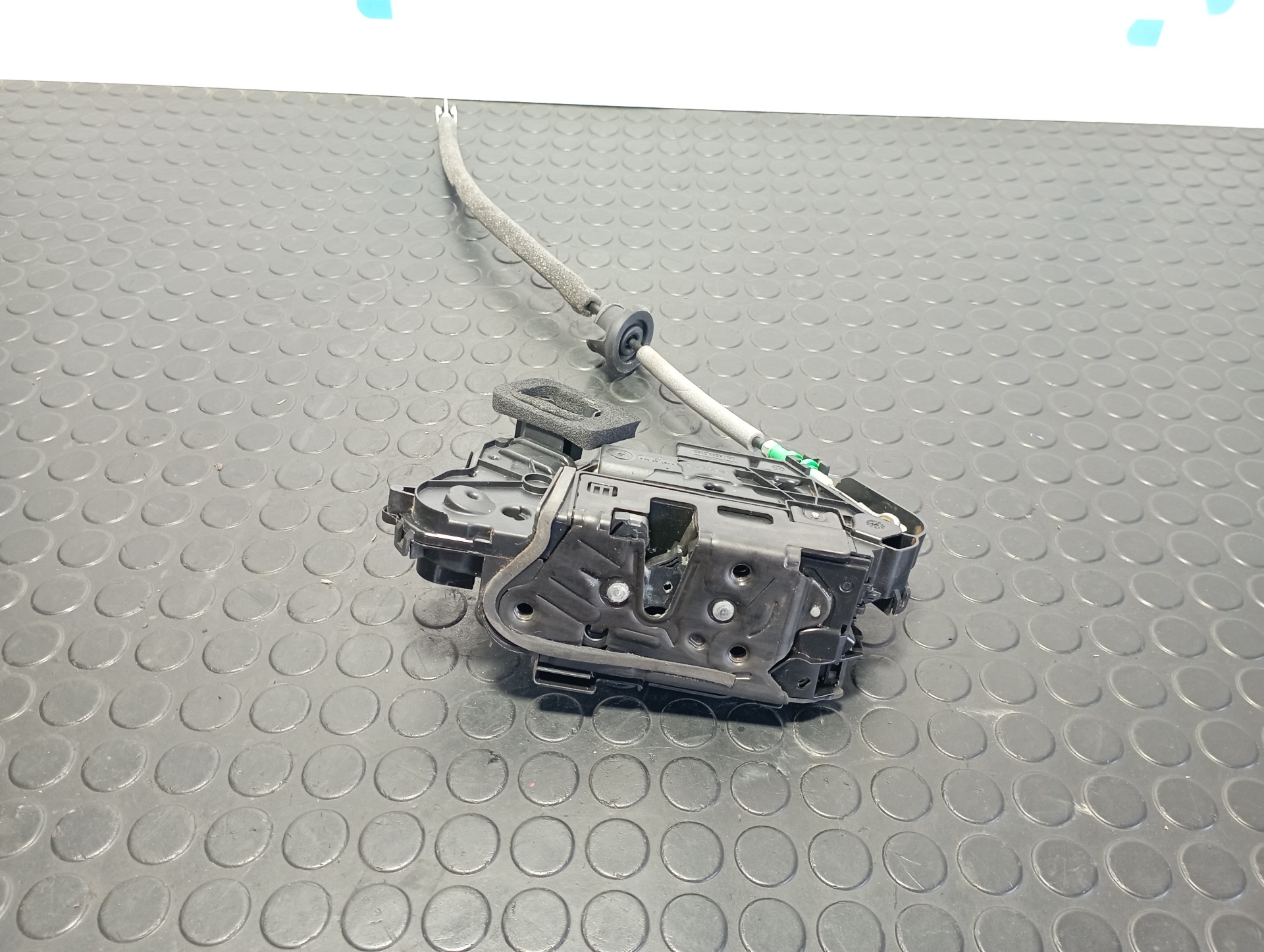 CERRADURA PUERTA DELANTERA IZQUIERDA AUDI Q3 (F3B) - vista 2