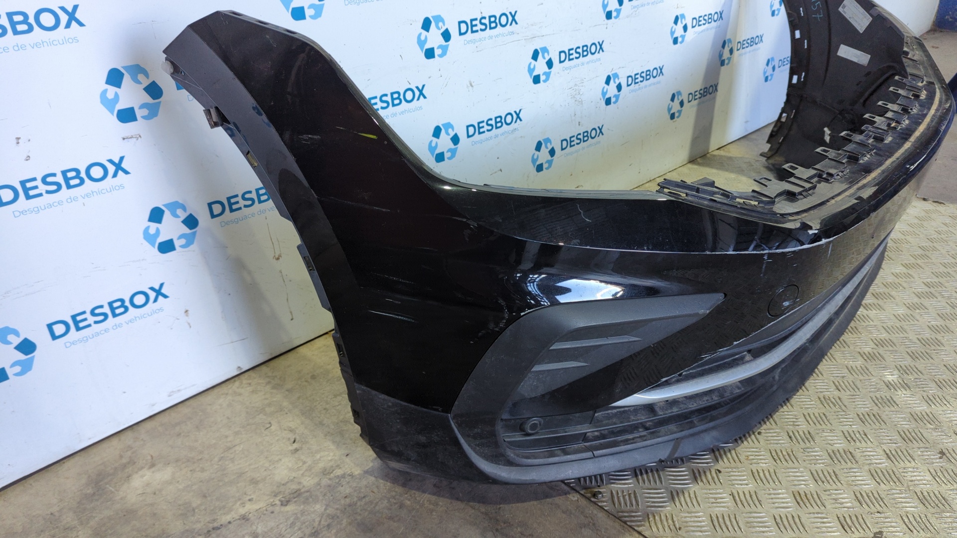 PARAGOLPES DELANTERO VOLKSWAGEN TIGUAN - vista 3