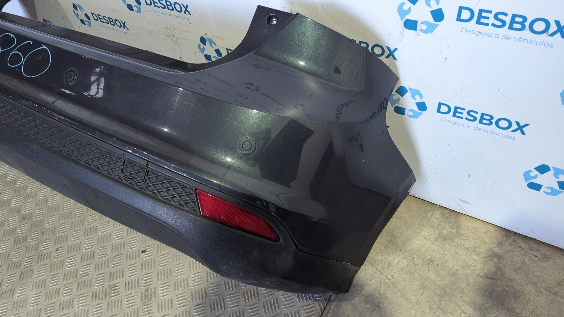 PARAGOLPES TRASERO FORD FOCUS TURN. - vista 4