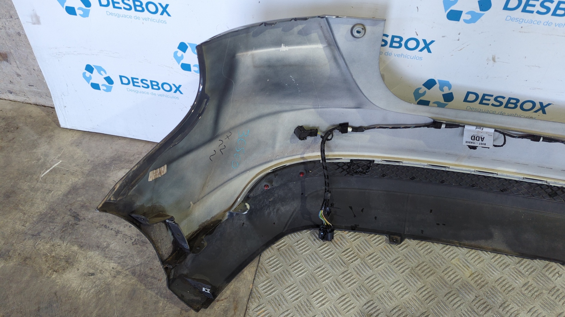 PARAGOLPES TRASERO FORD FOCUS TURN. - vista 5