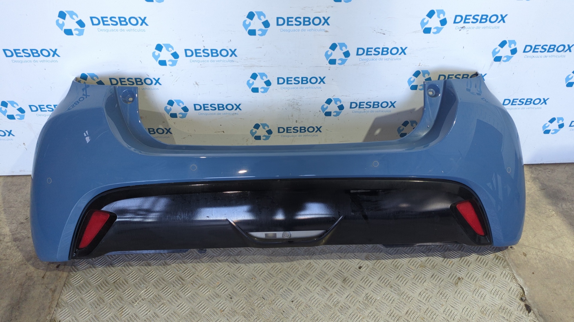 PARAGOLPES TRASERO TOYOTA YARIS (XP21)