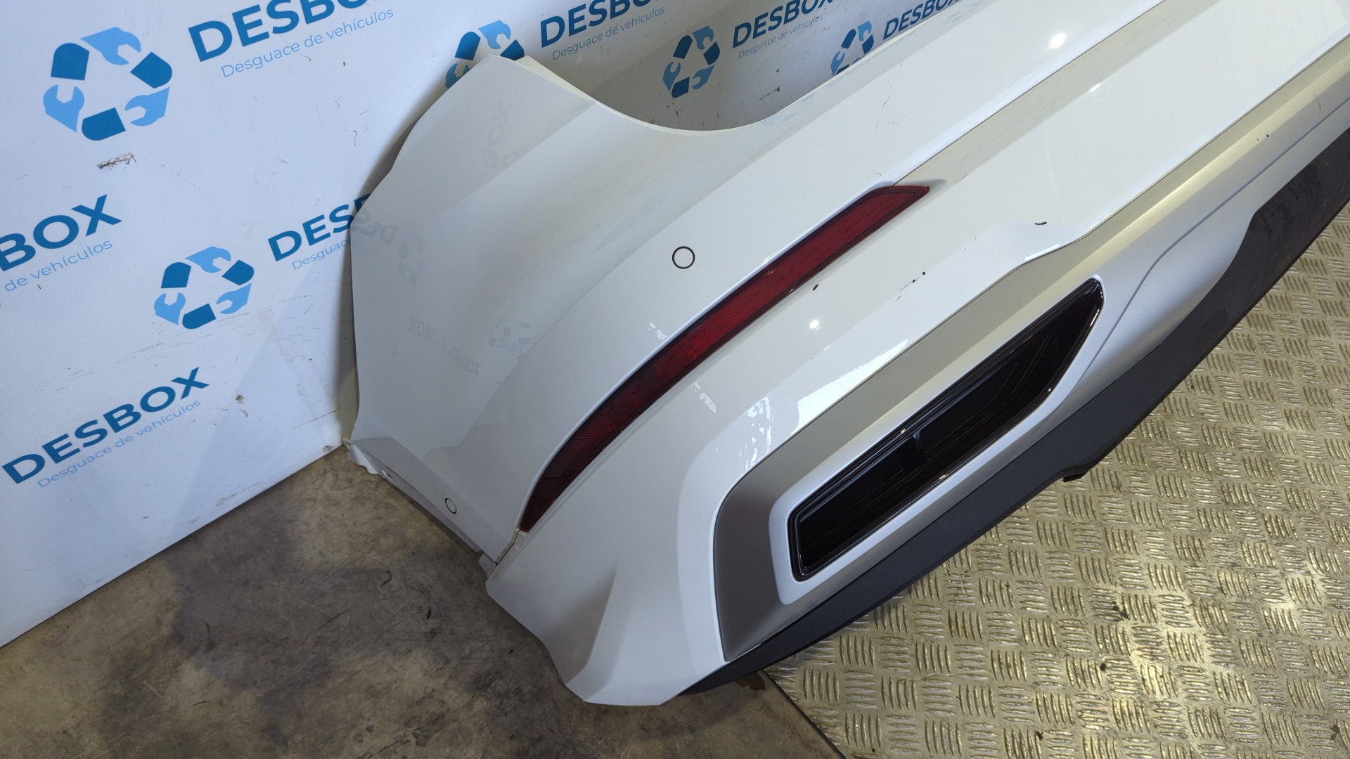 PARAGOLPES TRASERO AUDI Q3 (F3B) - vista 2