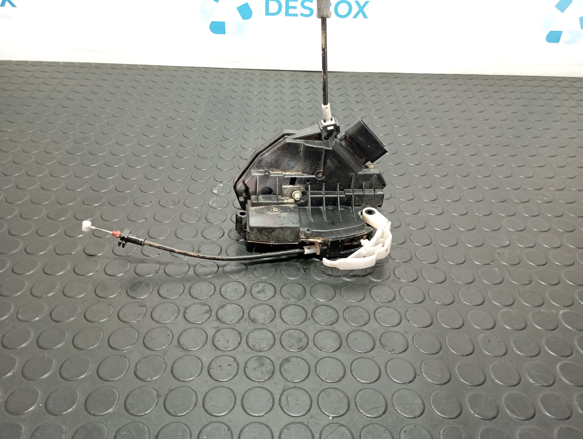 CERRADURA PUERTA TRASERA DERECHA FORD FOCUS LIM. (CB8)