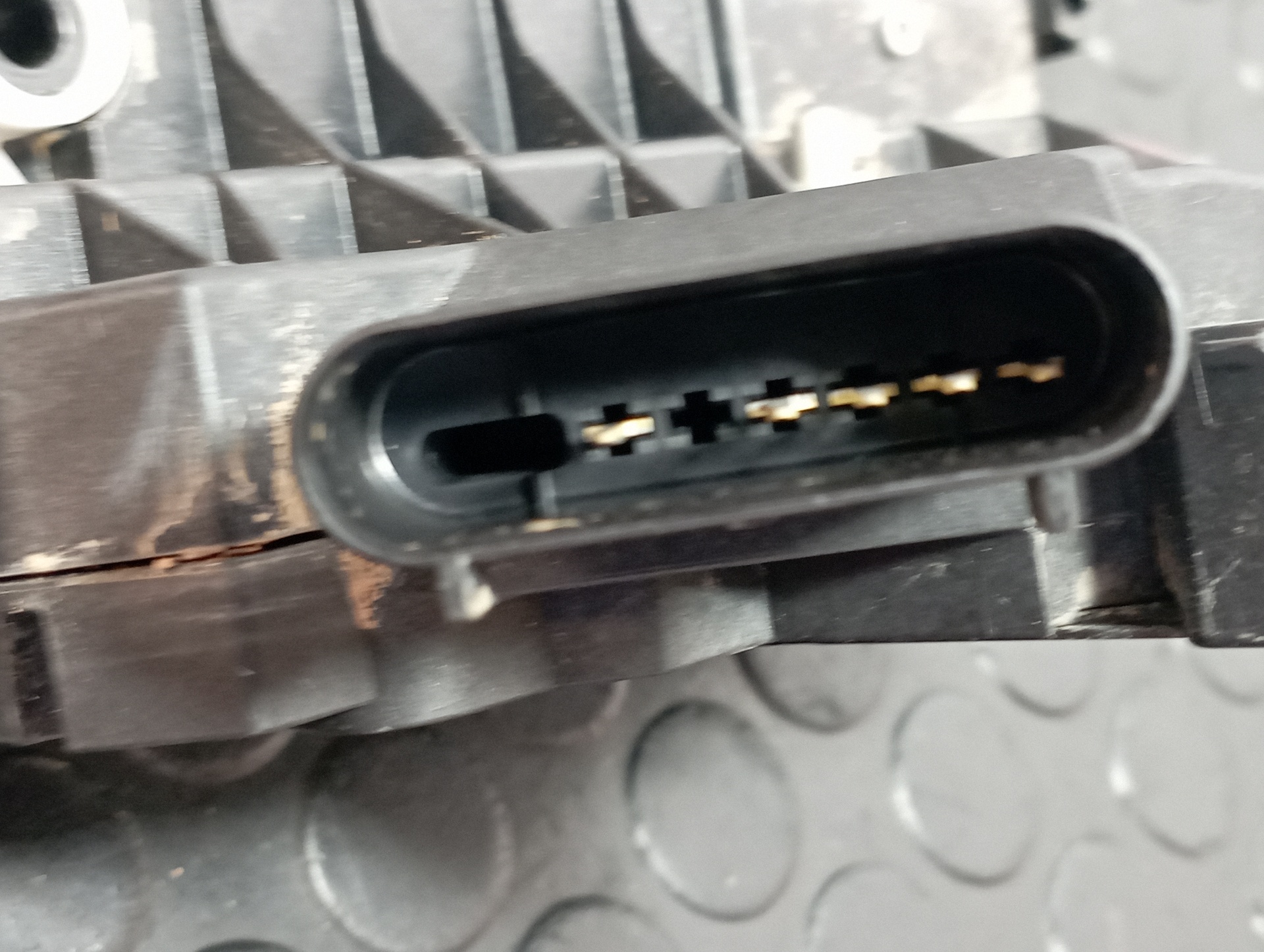 CERRADURA PUERTA TRASERA DERECHA FORD FOCUS LIM. (CB8) - vista 4